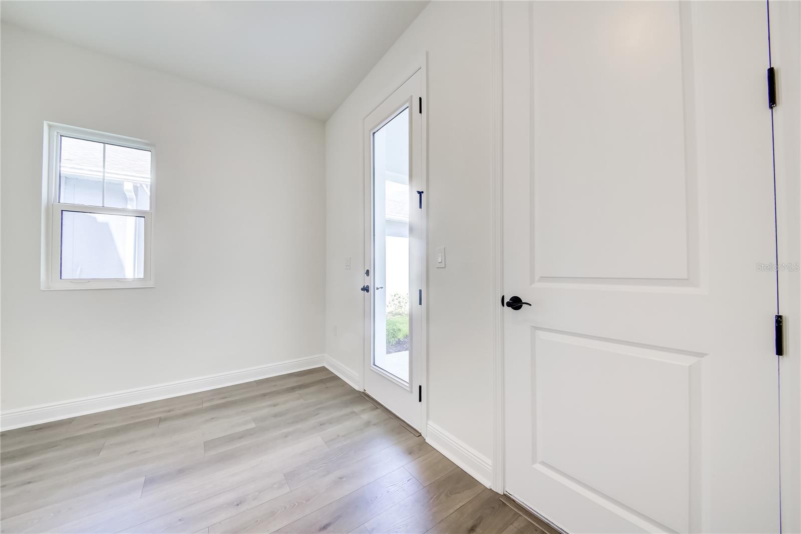 Image 33 of 49 For 9039 Duany Lane