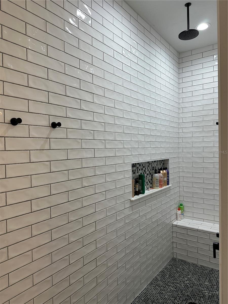 Image 20 of 57 For 981 Sw 137th Way