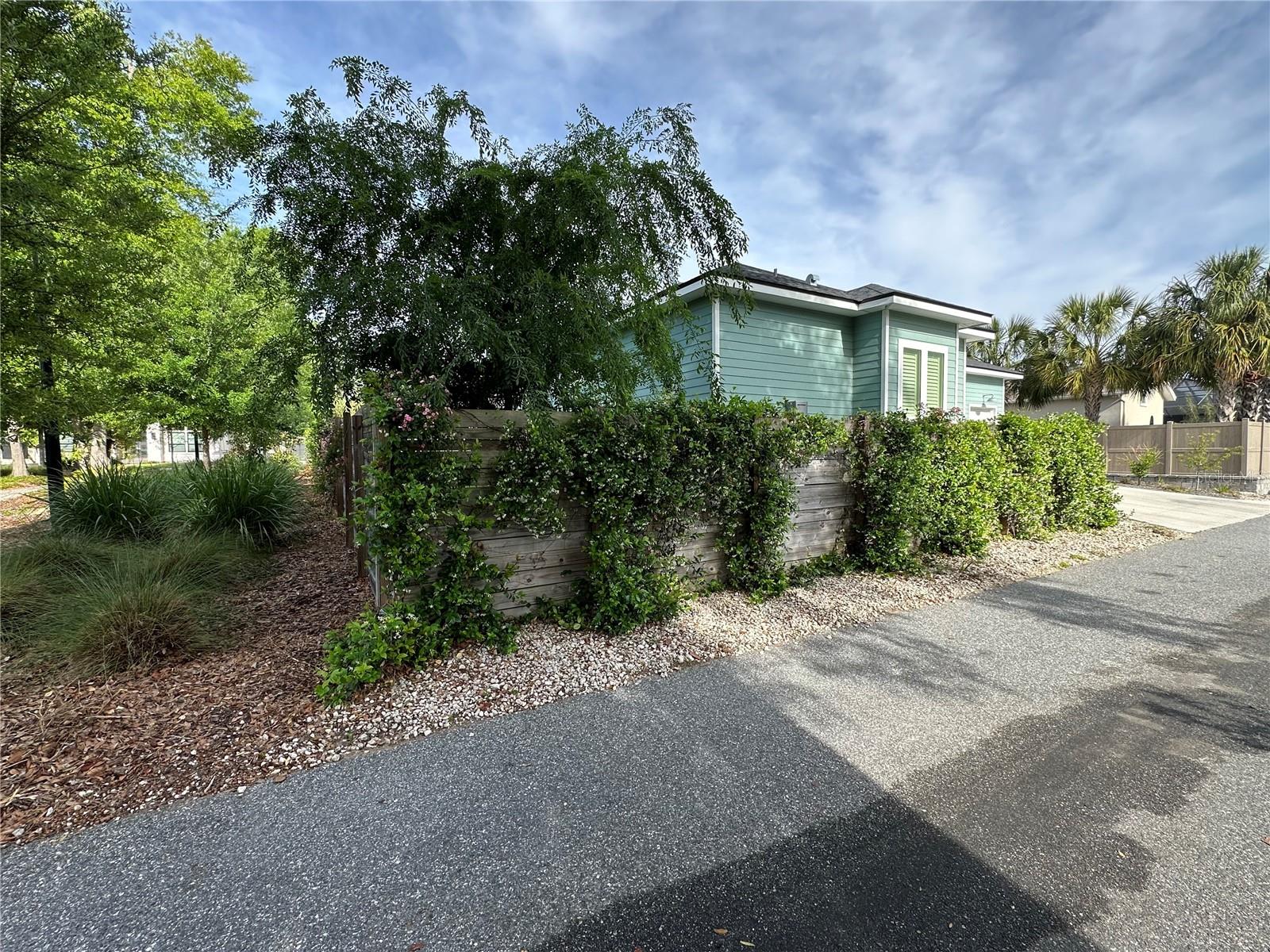 Image 42 of 57 For 981 Sw 137th Way