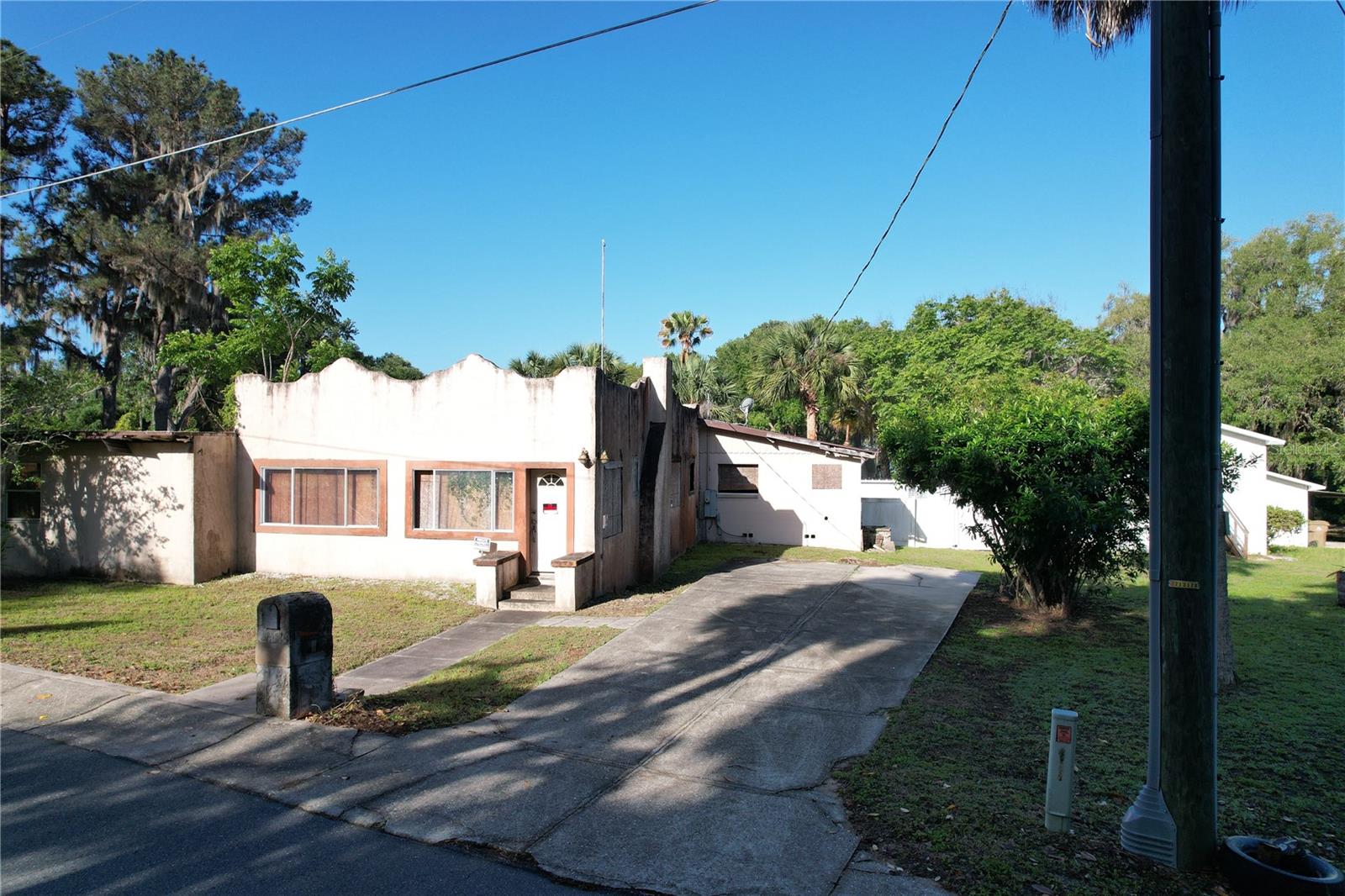 Image 5 of 8 For 6405 Sunnyside Drive