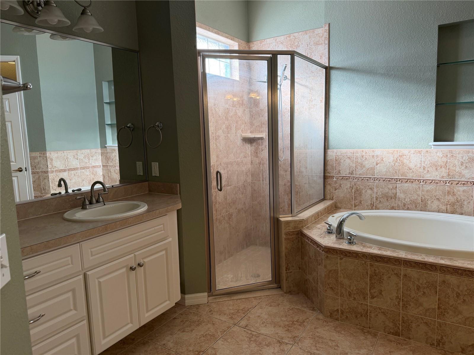 Image 19 of 36 For 255 Bayberry Drive