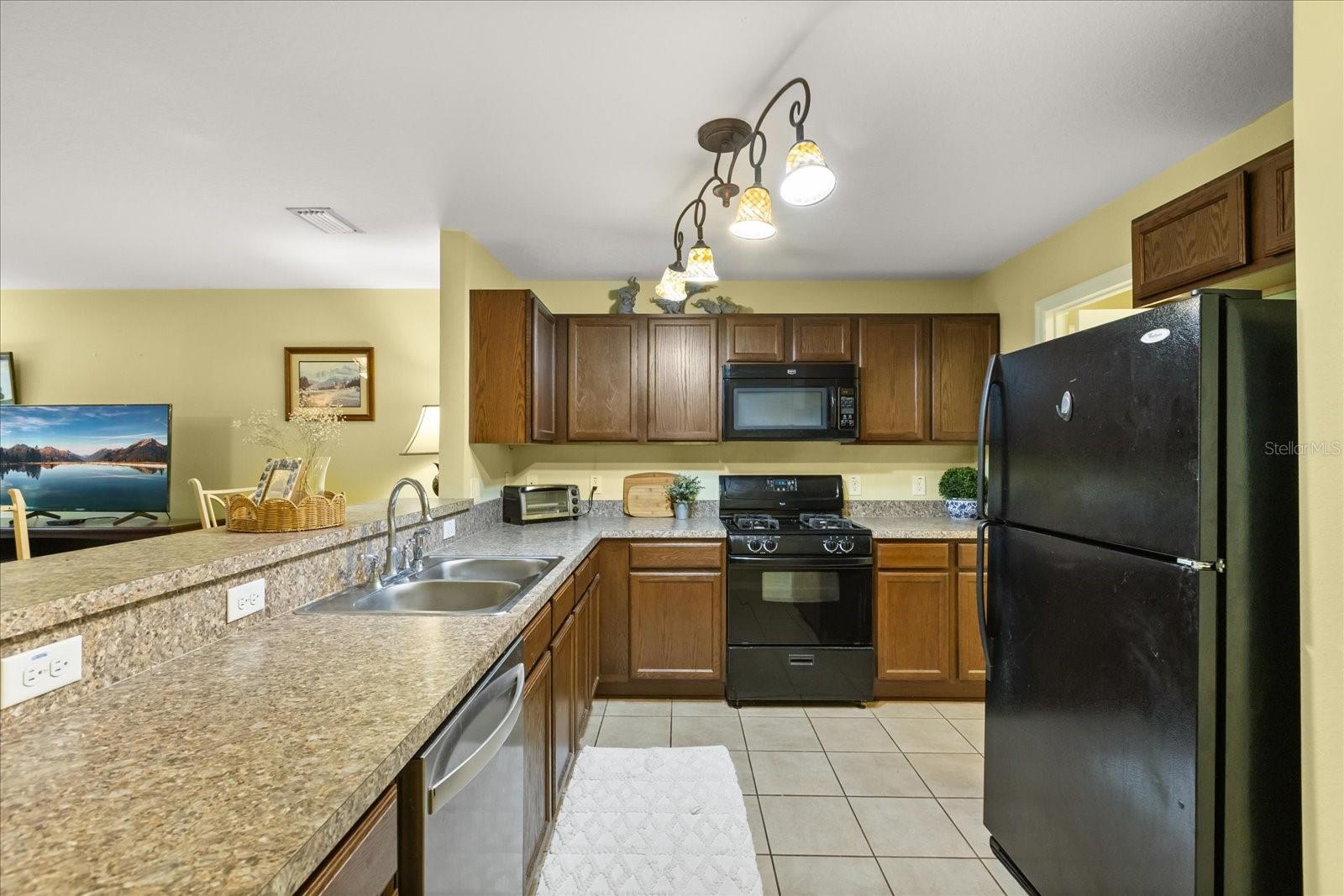 Image 10 of 44 For 26921 White Plains Way