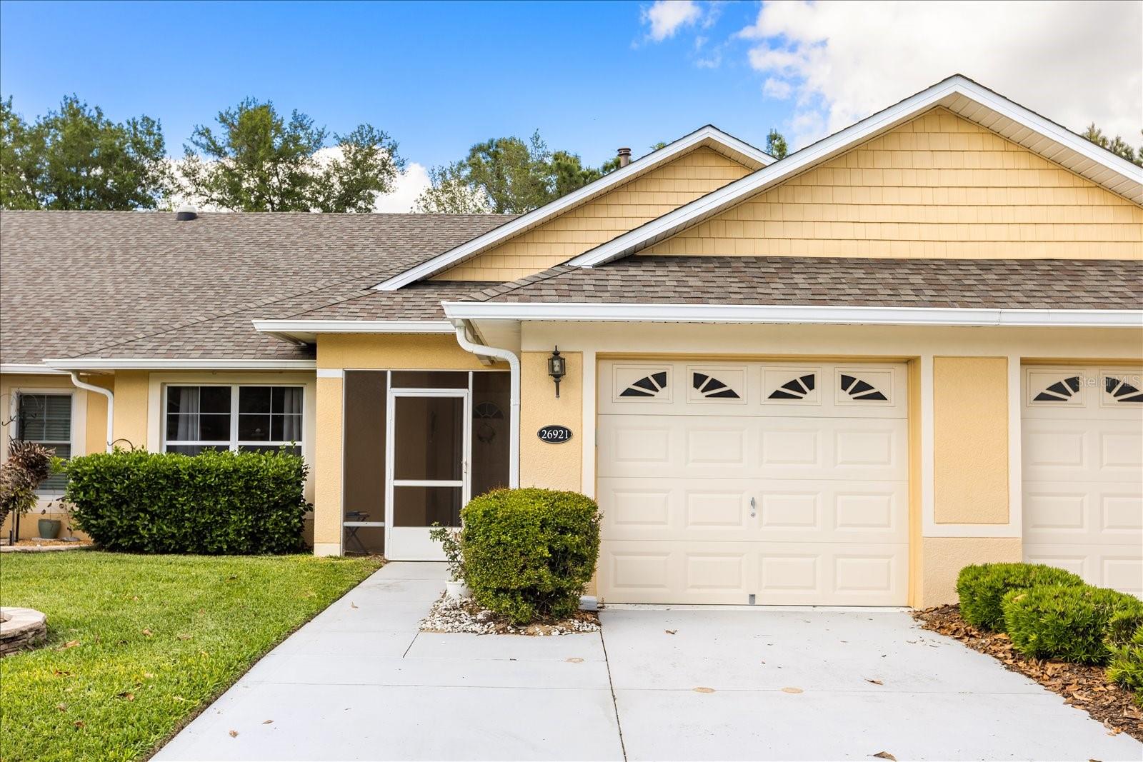 Image 15 of 44 For 26921 White Plains Way