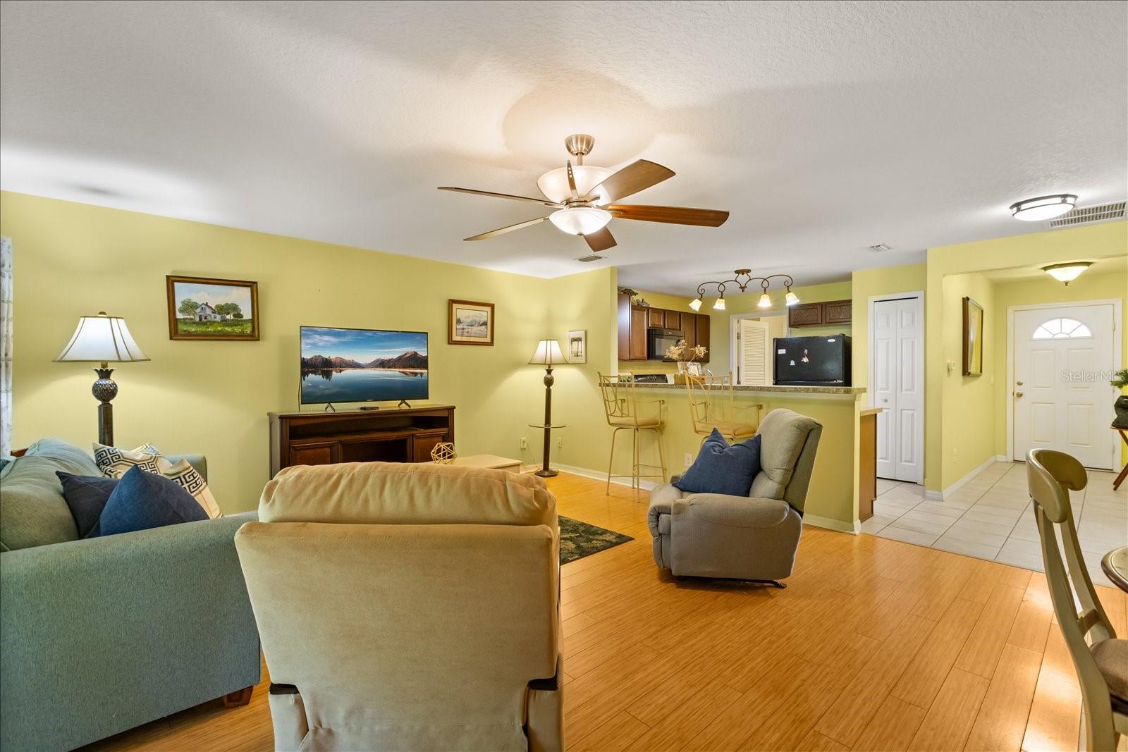 Image 20 of 44 For 26921 White Plains Way