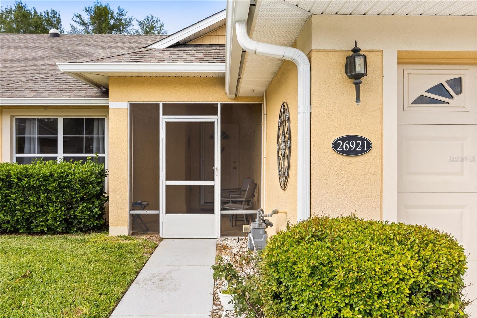 Image 21 of 44 For 26921 White Plains Way