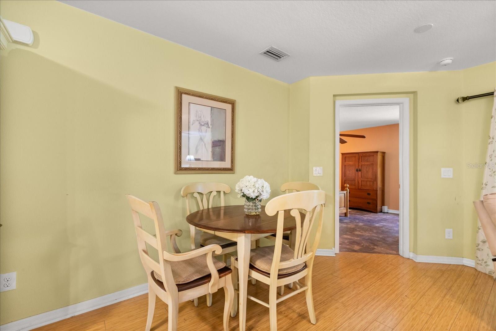 Image 7 of 44 For 26921 White Plains Way