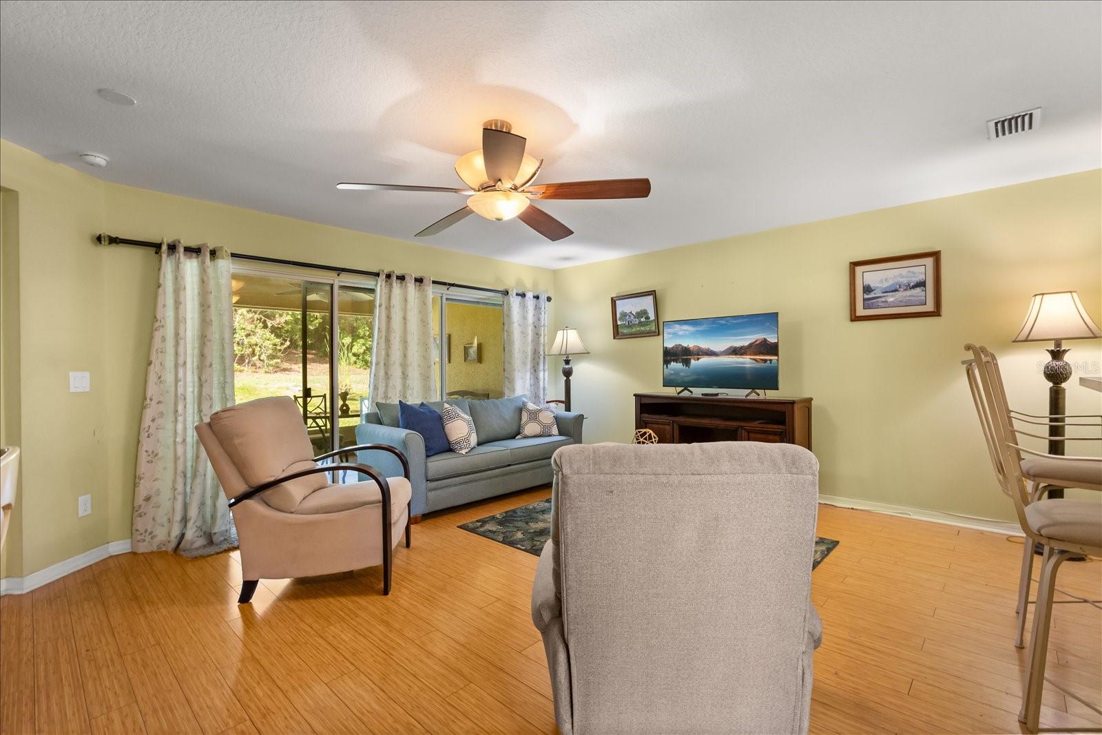 Image 8 of 44 For 26921 White Plains Way