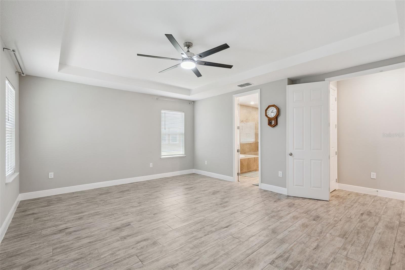 Image 14 of 55 For 714 Oaks Shores Road