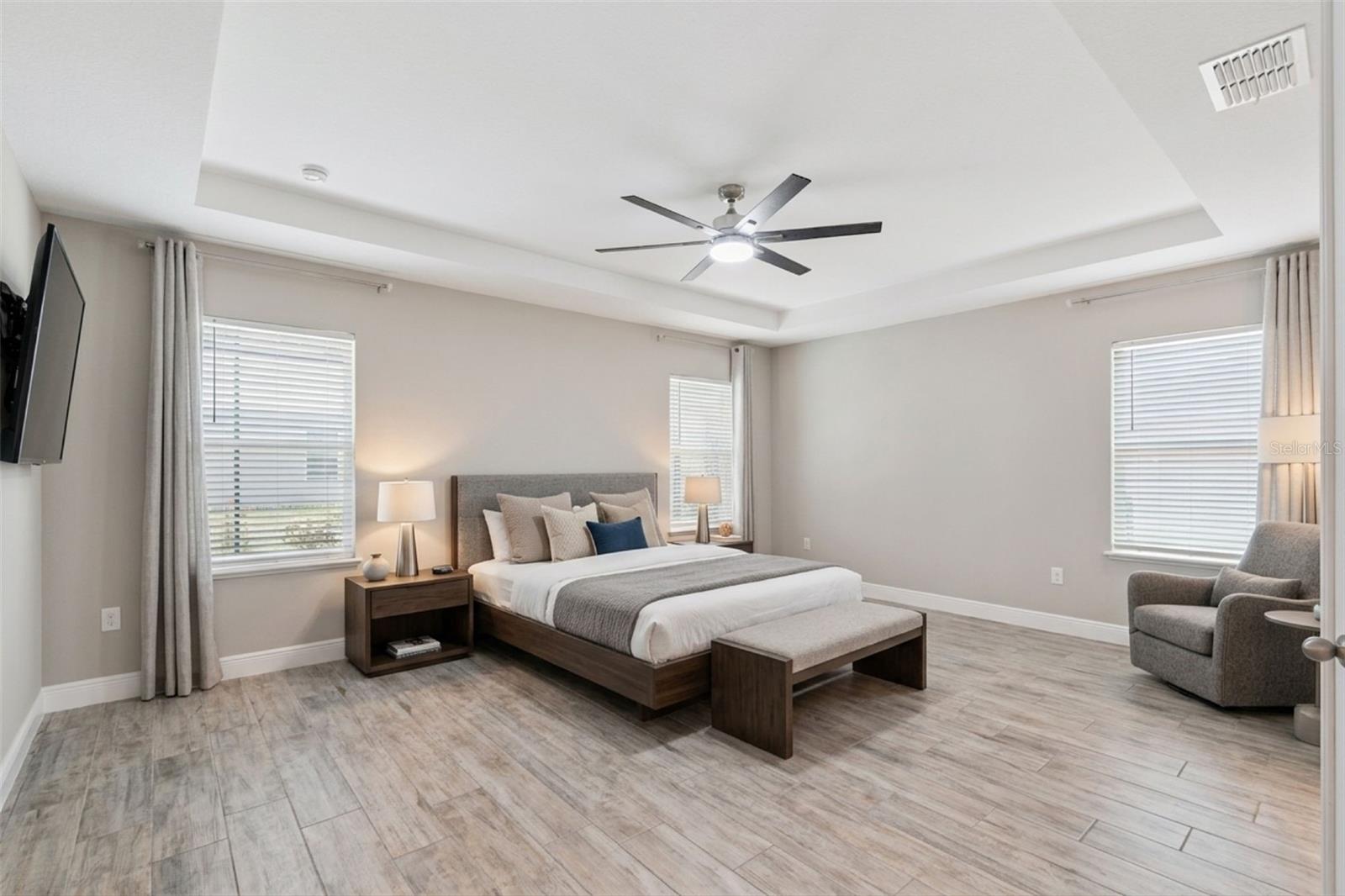 Image 15 of 55 For 714 Oaks Shores Road