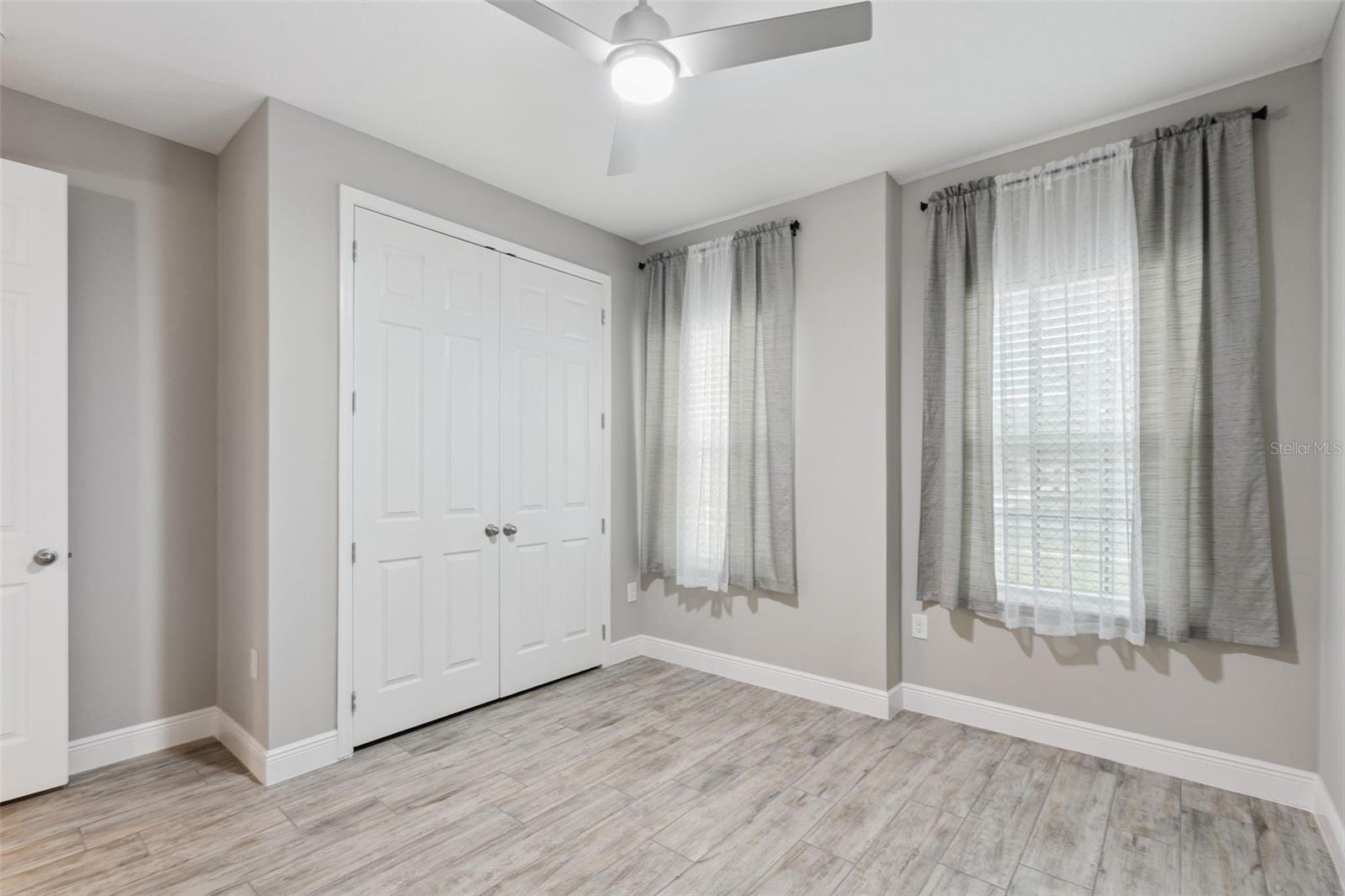 Image 17 of 55 For 714 Oaks Shores Road