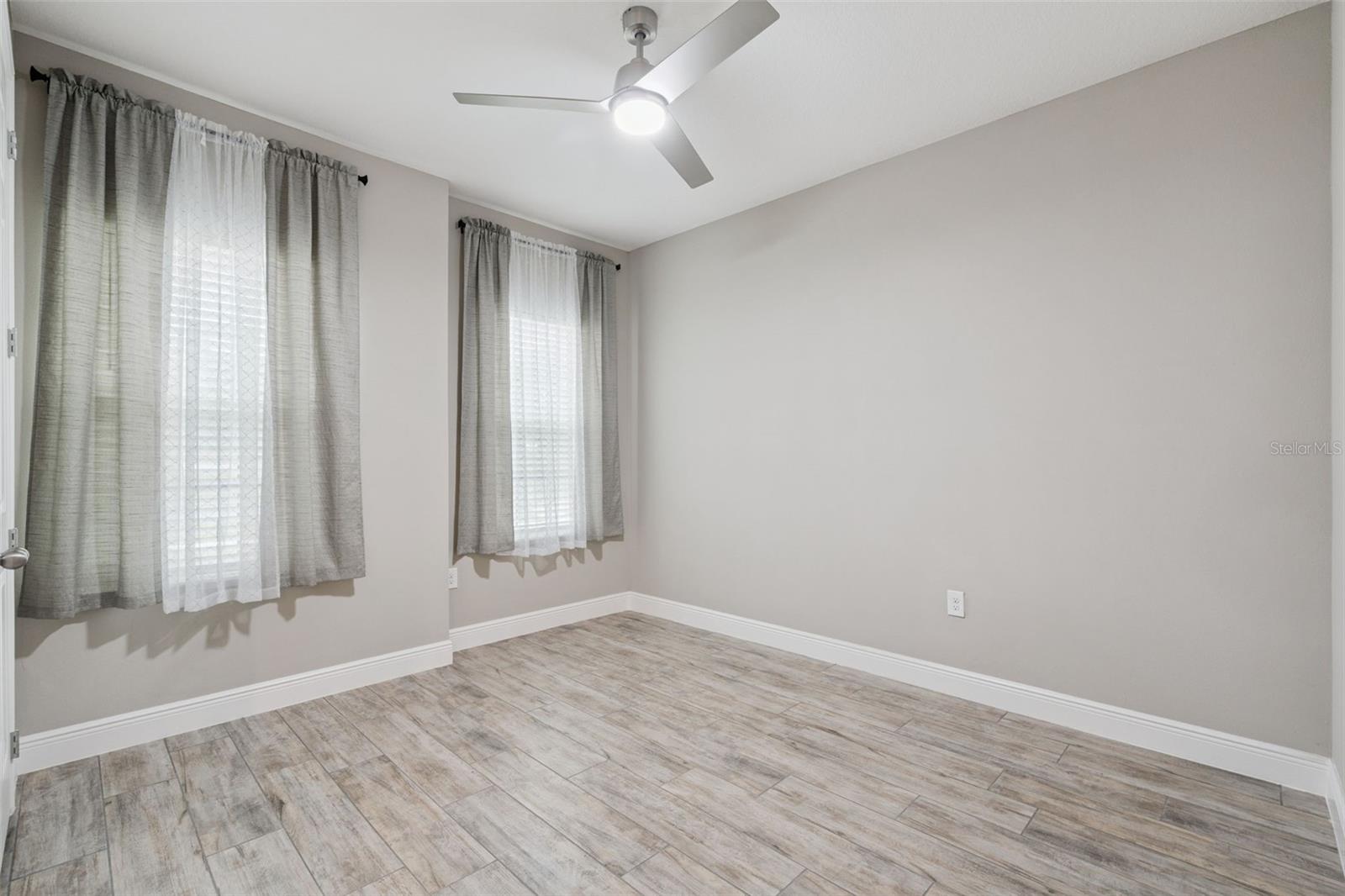 Image 18 of 55 For 714 Oaks Shores Road