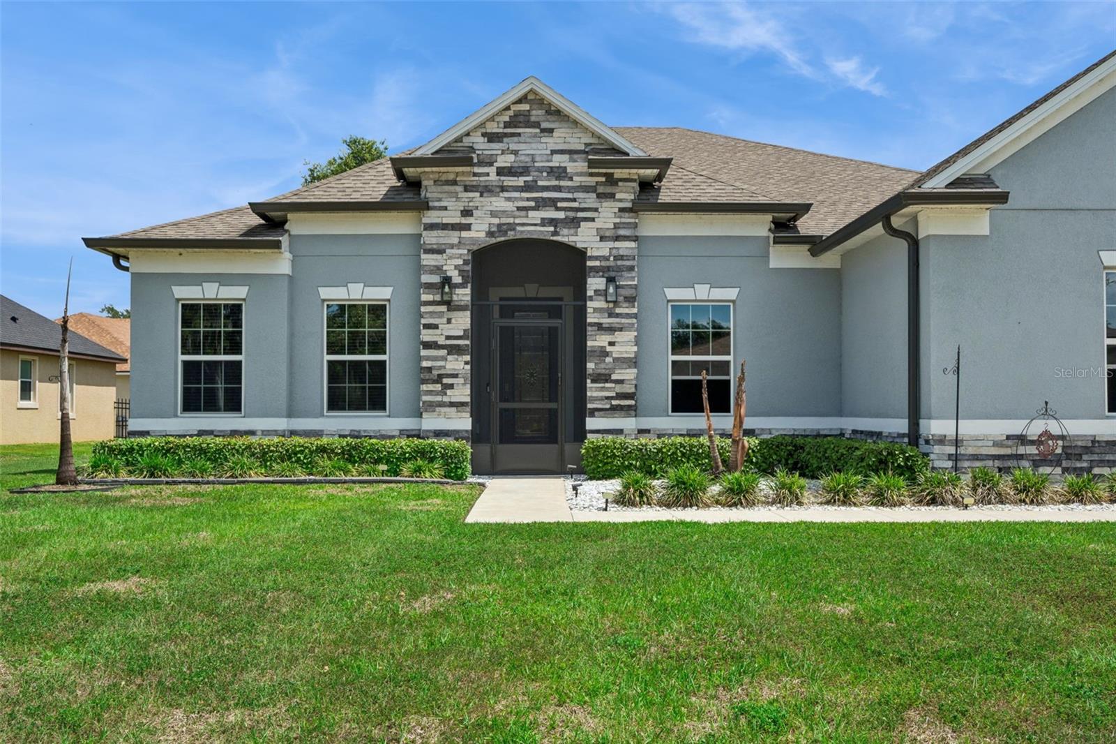 Image 2 of 55 For 714 Oaks Shores Road