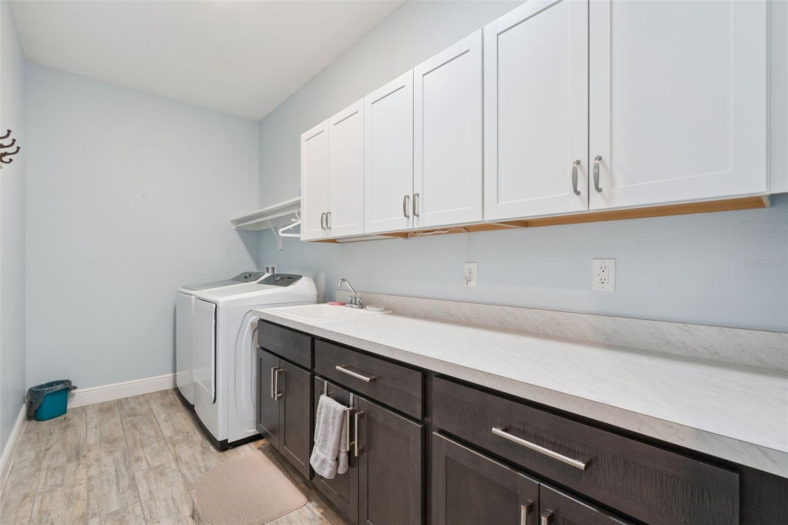 Image 28 of 55 For 714 Oaks Shores Road