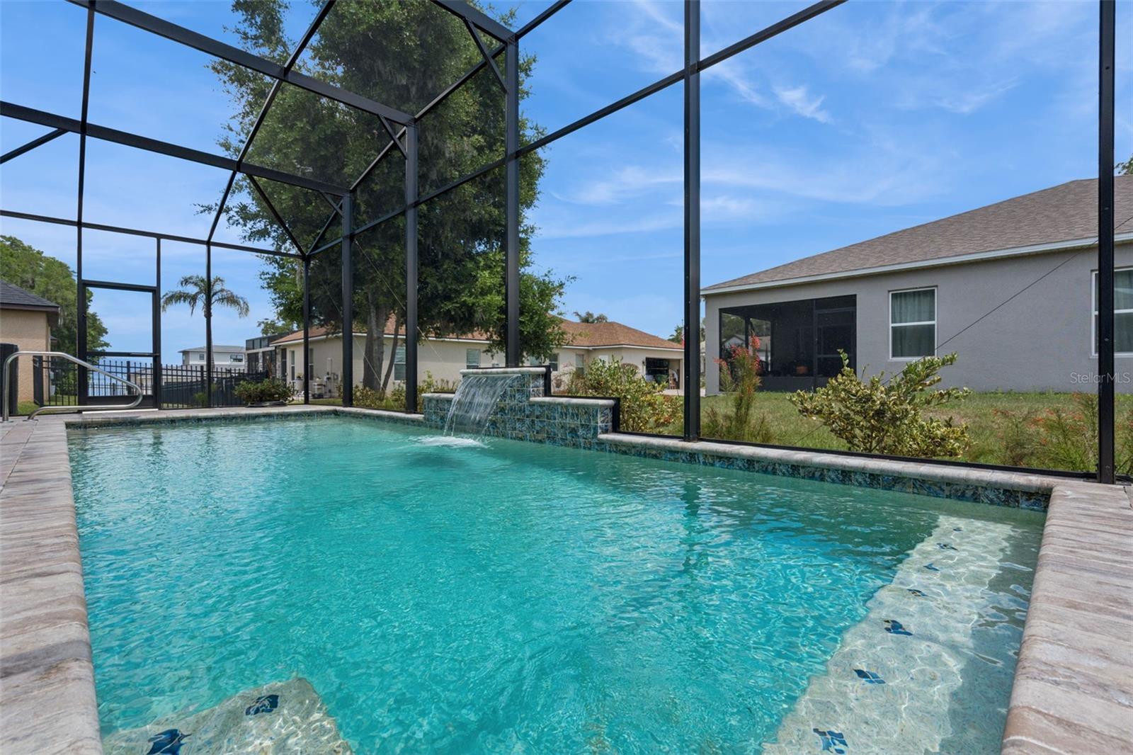 Image 34 of 55 For 714 Oaks Shores Road