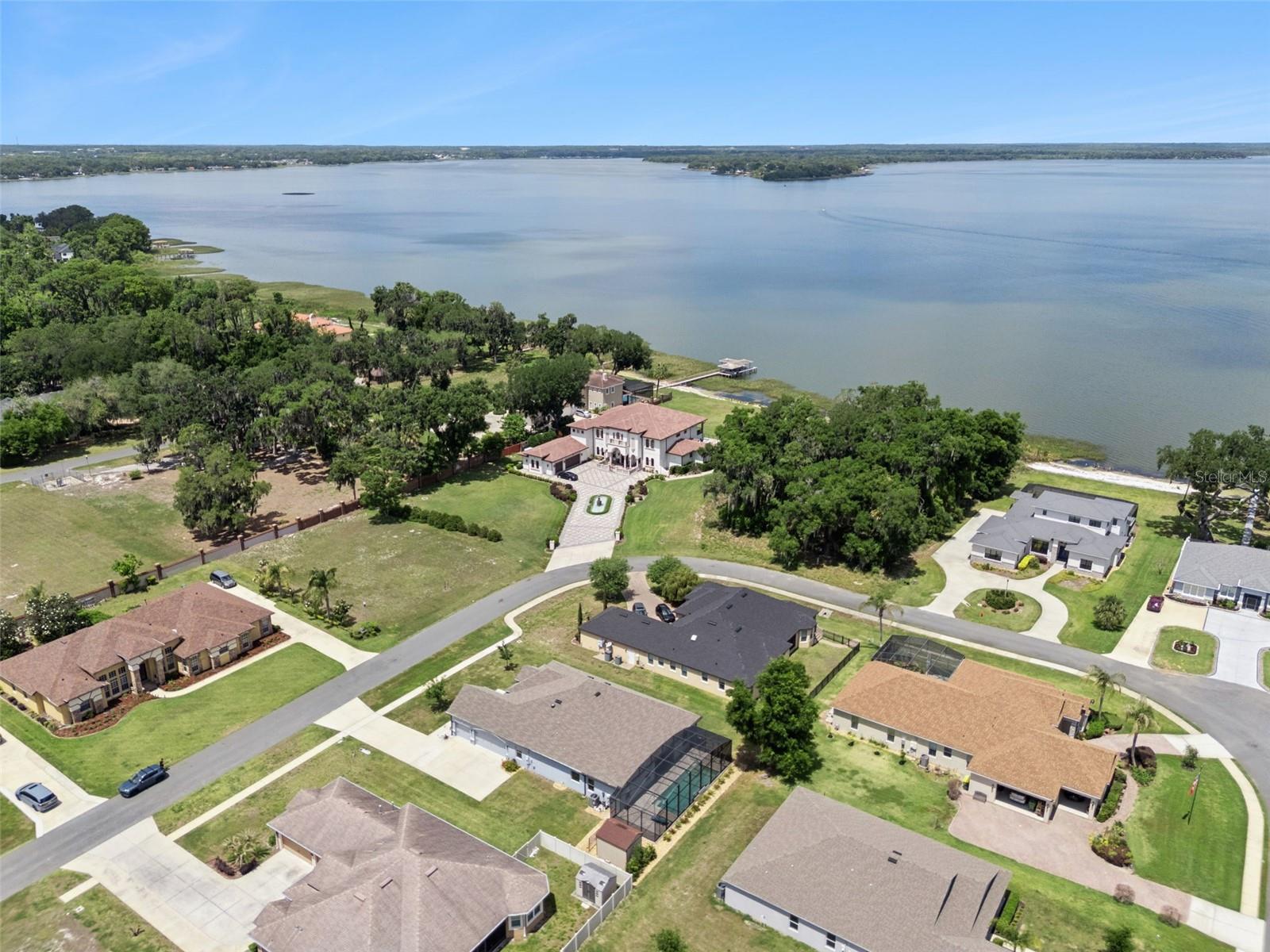 Image 50 of 55 For 714 Oaks Shores Road