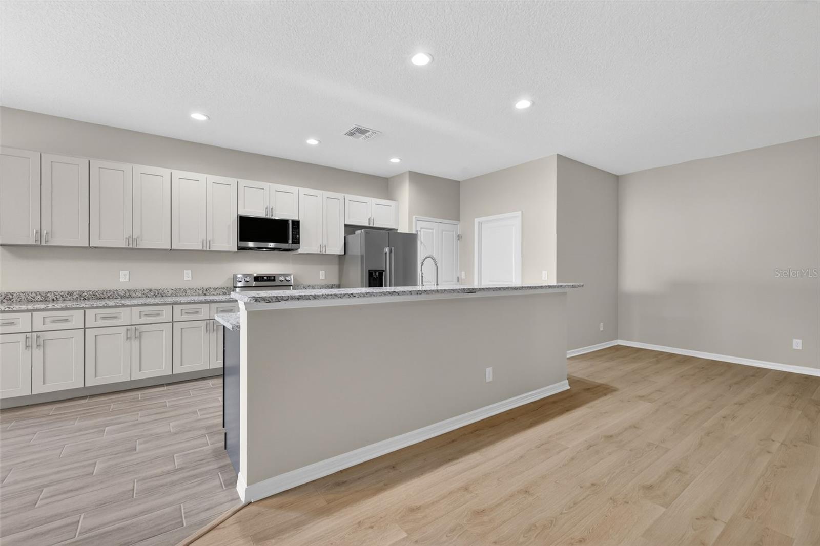 Image 11 of 43 For 38905 Pine Street