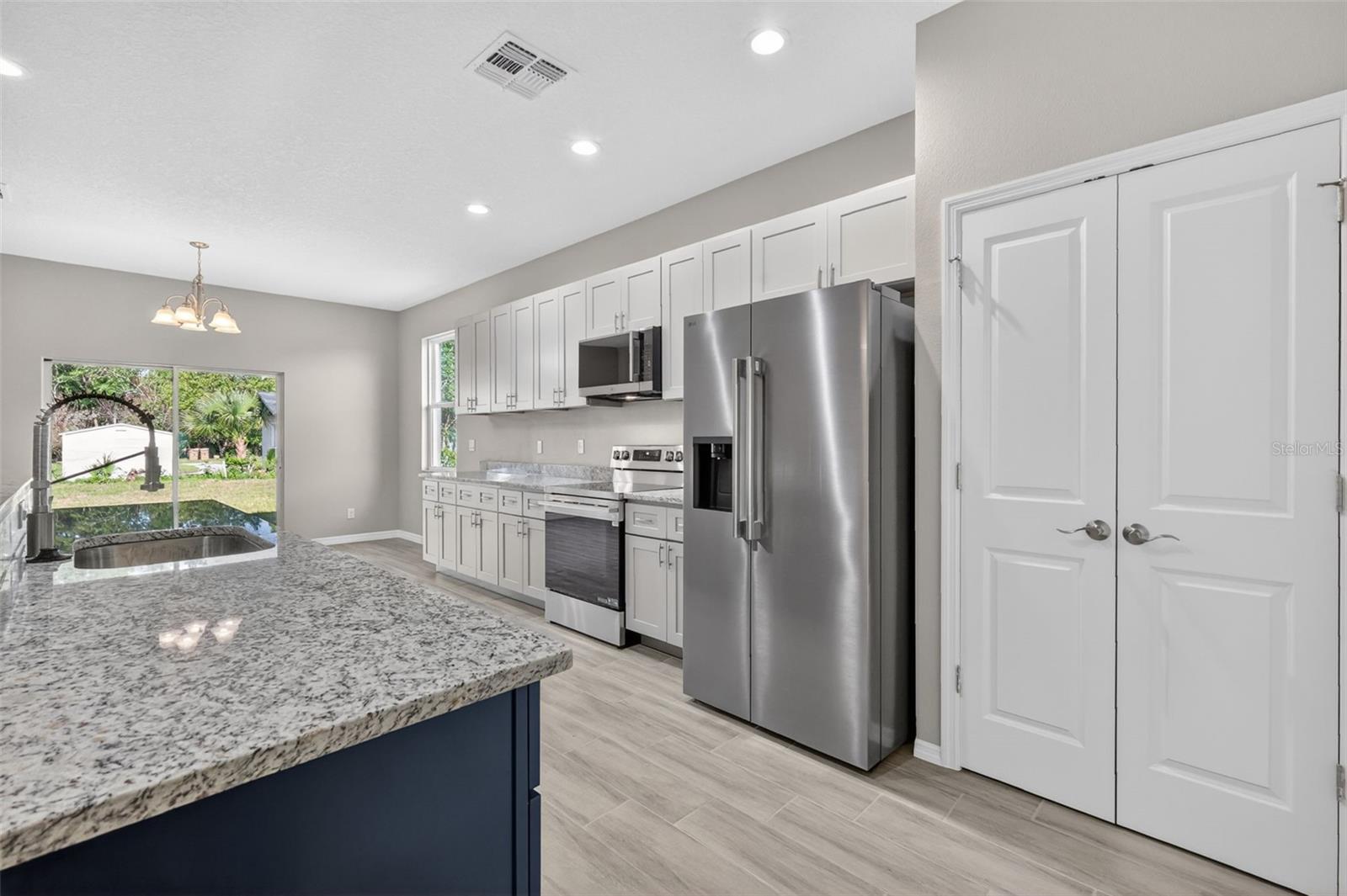 Image 12 of 43 For 38905 Pine Street