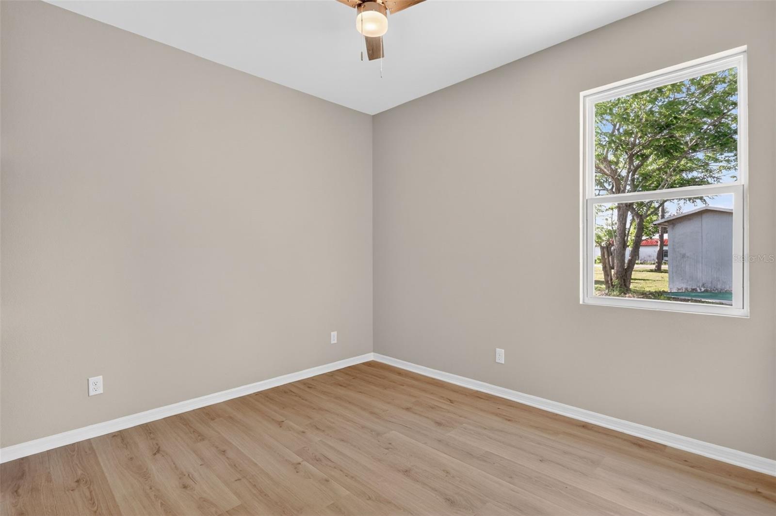 Image 22 of 43 For 38905 Pine Street