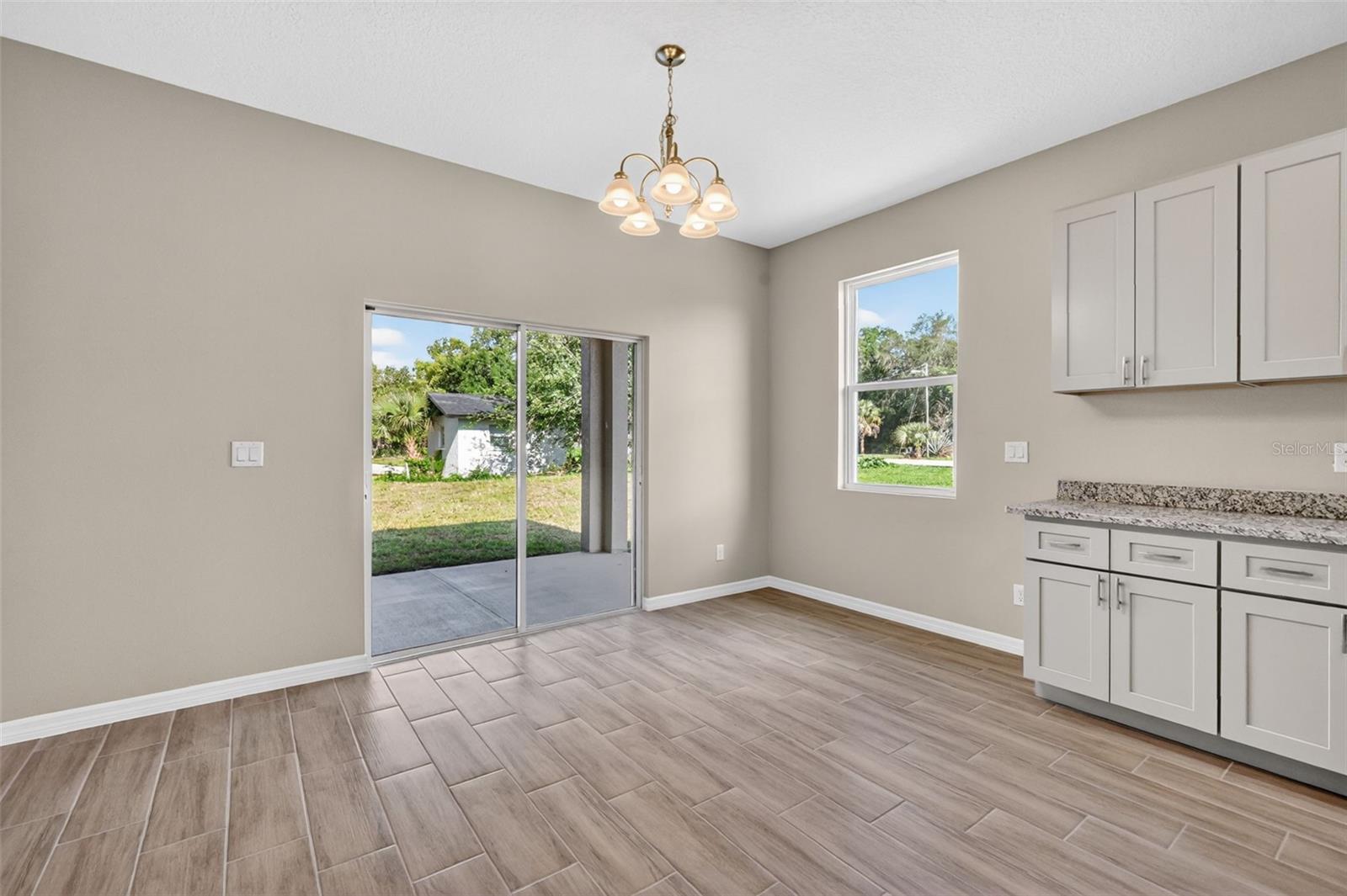 Image 9 of 43 For 38905 Pine Street