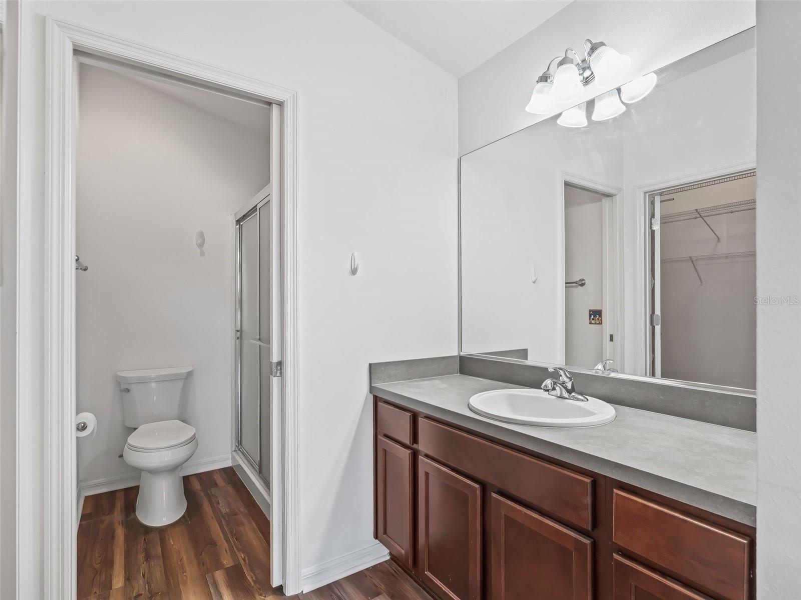 Image 18 of 41 For 3046 Nutwood Avenue