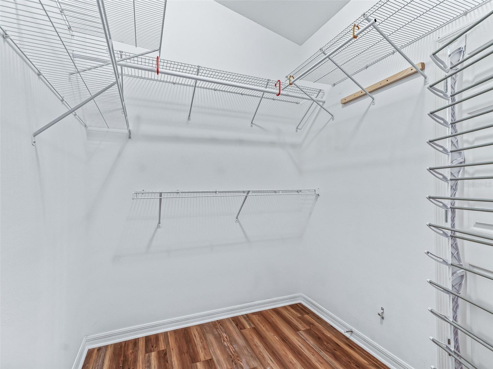 Image 20 of 41 For 3046 Nutwood Avenue