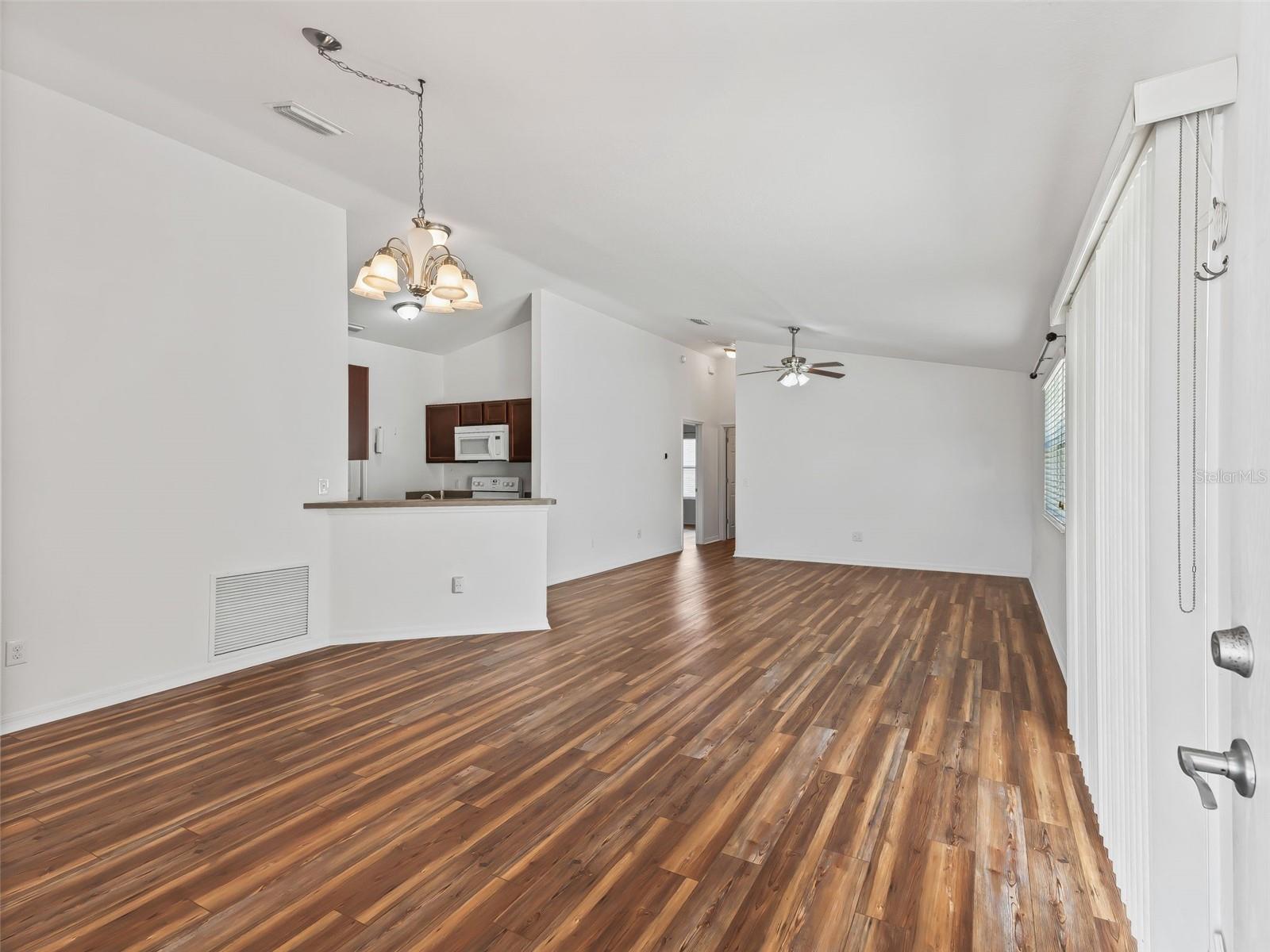 Image 3 of 41 For 3046 Nutwood Avenue