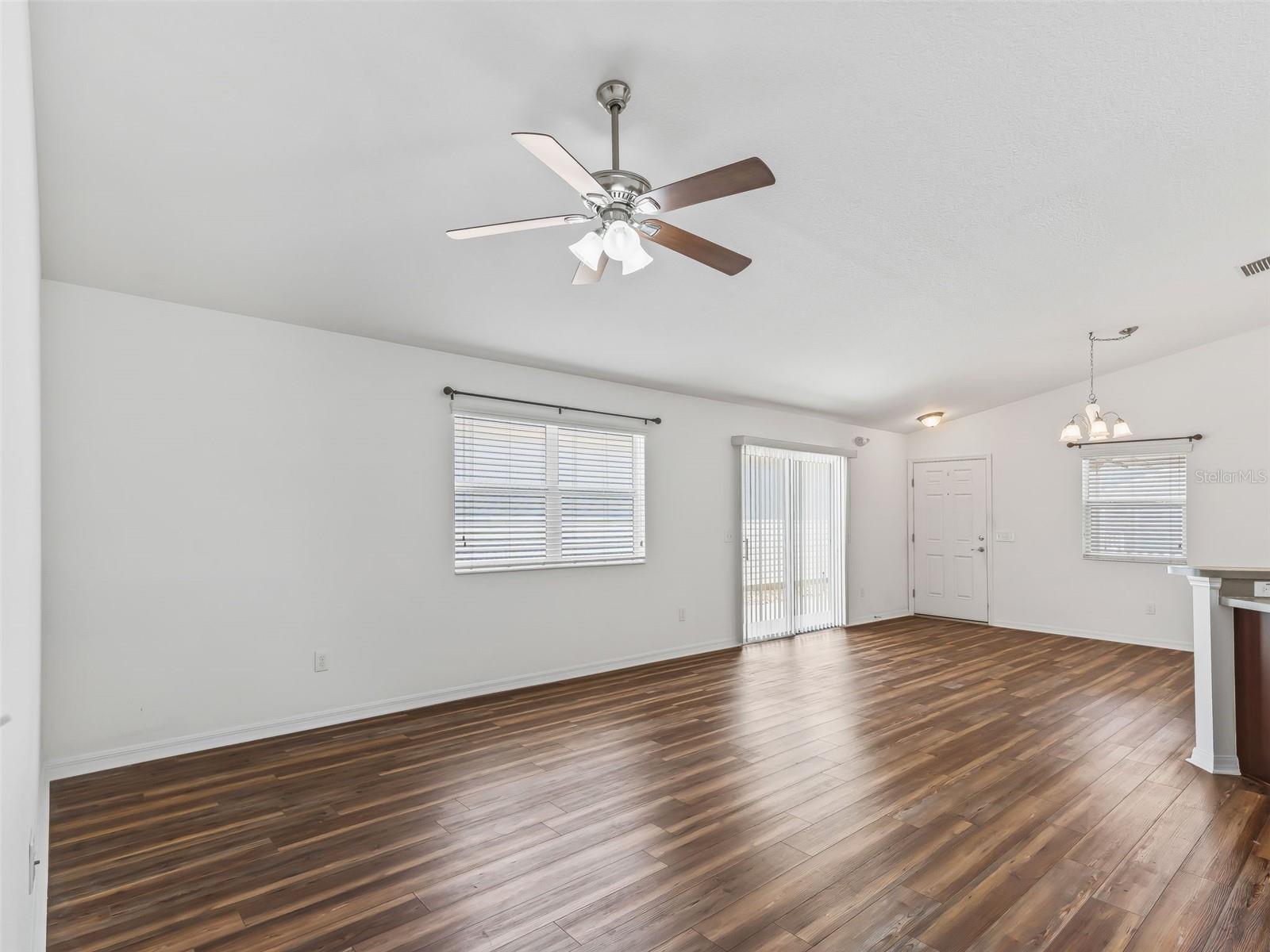 Image 6 of 41 For 3046 Nutwood Avenue