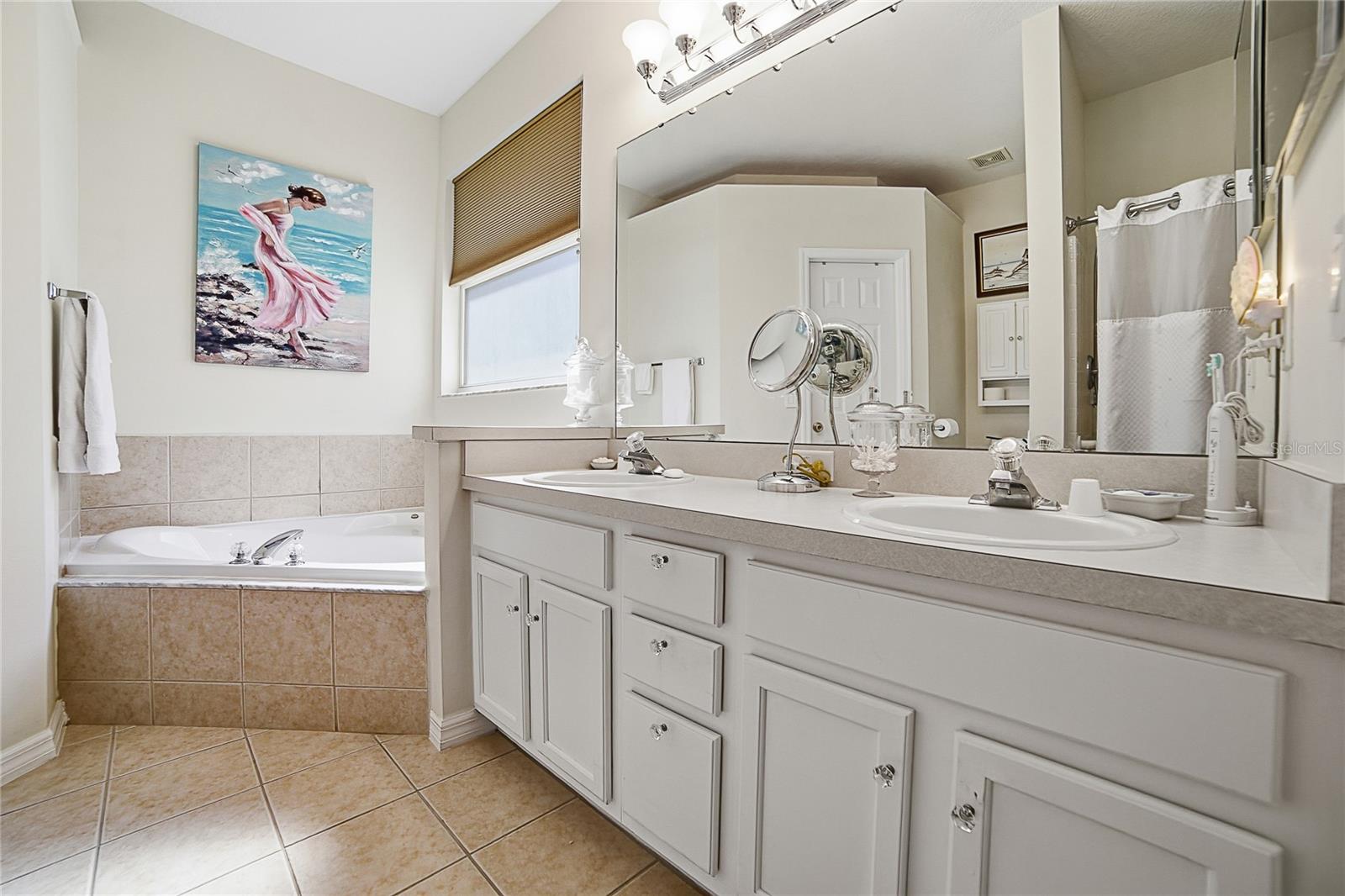 Image 18 of 36 For 934 Dekleva Drive