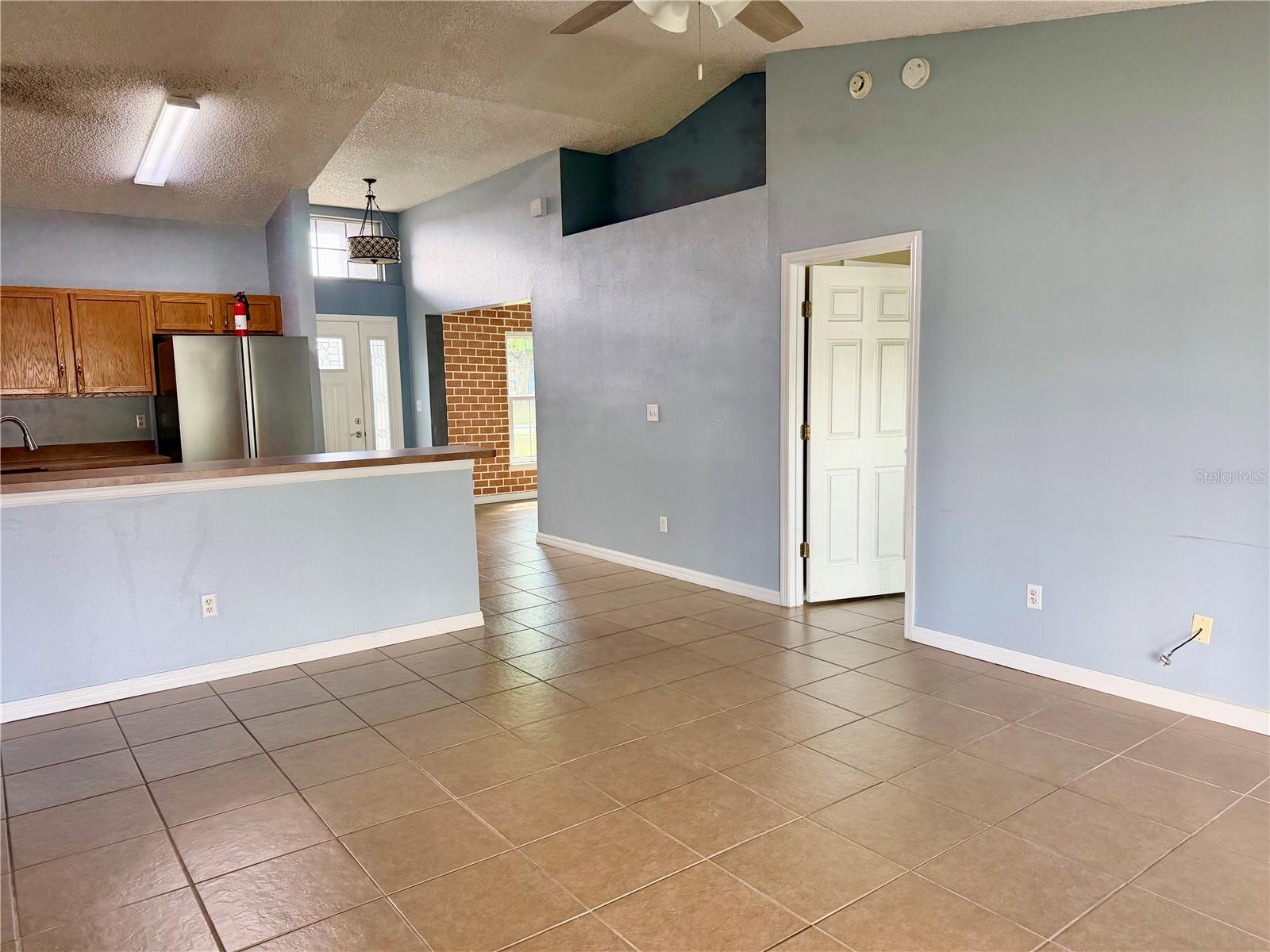 Image 17 of 43 For 1453 Whooping Drive