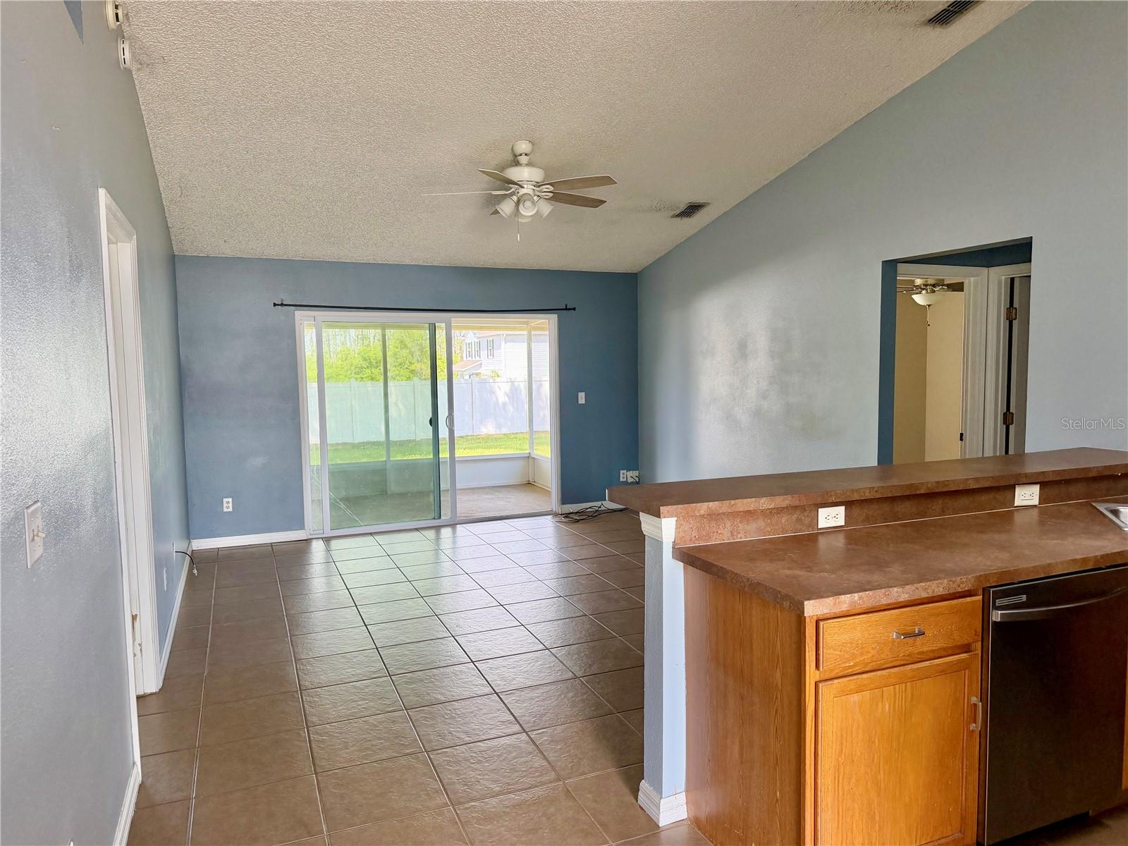 Image 19 of 43 For 1453 Whooping Drive