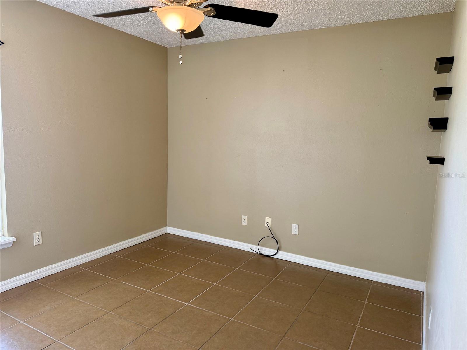 Image 20 of 43 For 1453 Whooping Drive