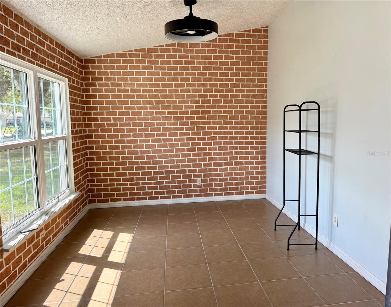 Image 7 of 43 For 1453 Whooping Drive