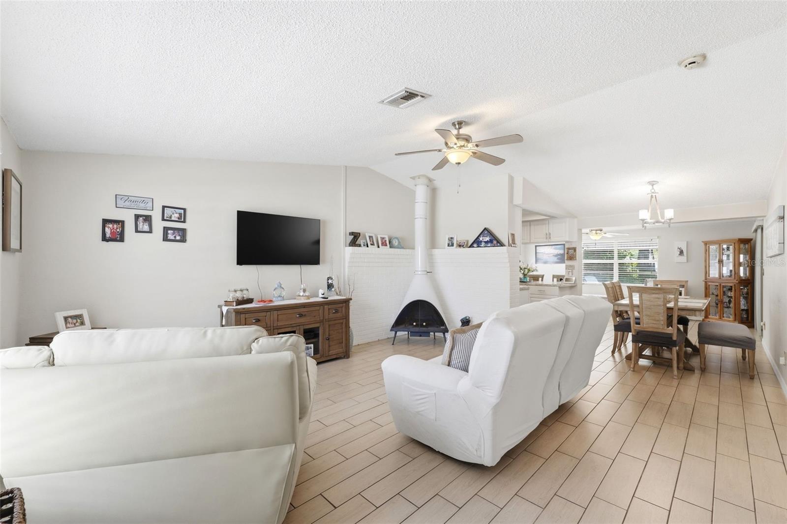 Image 7 of 33 For 8704 Long Boat Lane