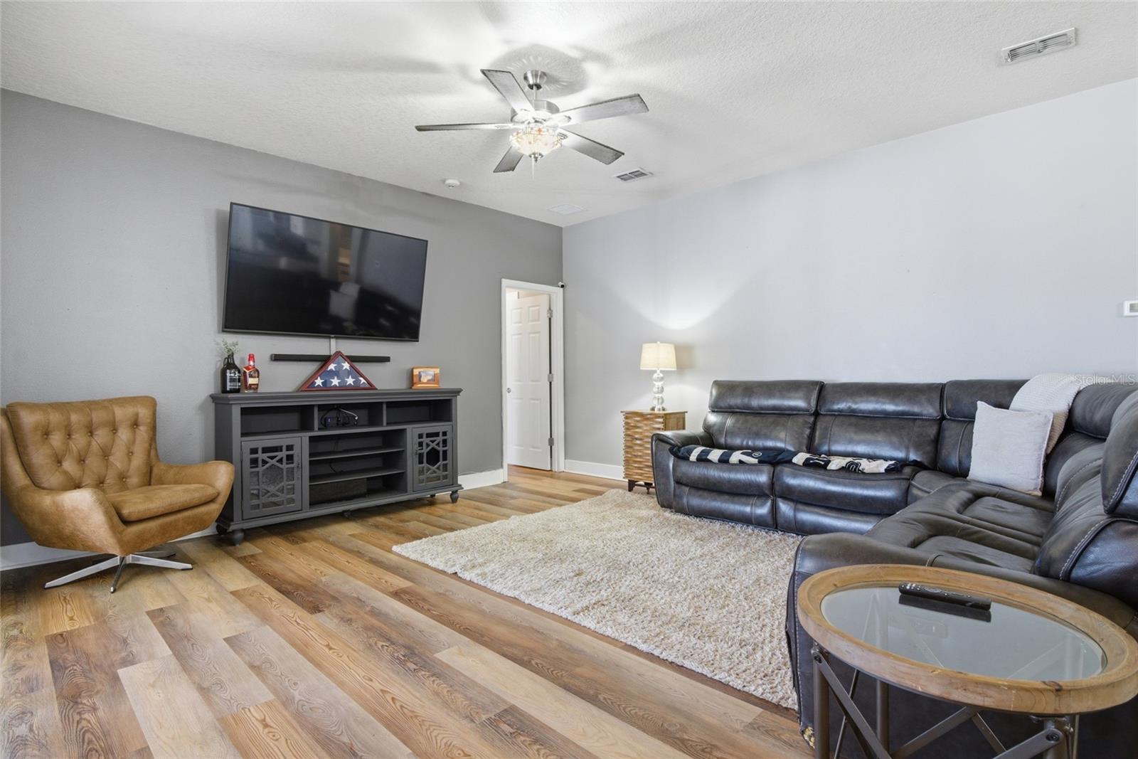 Image 5 of 40 For 5347 Cape Hatteras Drive