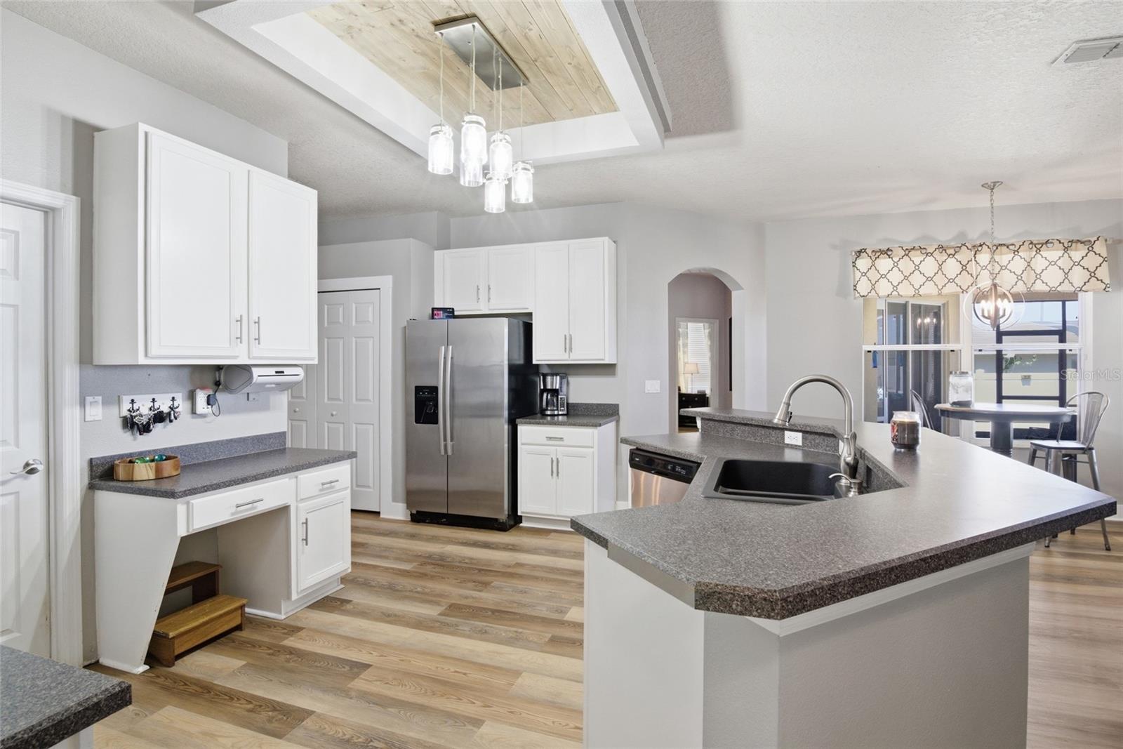 Image 6 of 40 For 5347 Cape Hatteras Drive