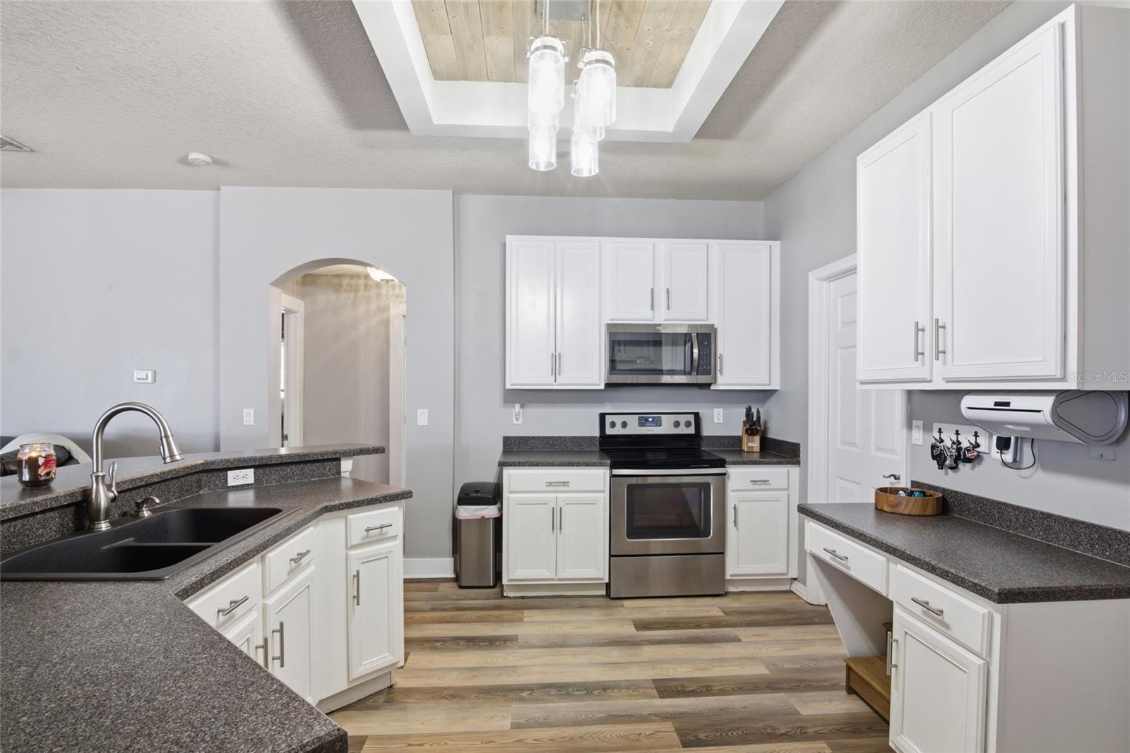 Image 8 of 40 For 5347 Cape Hatteras Drive