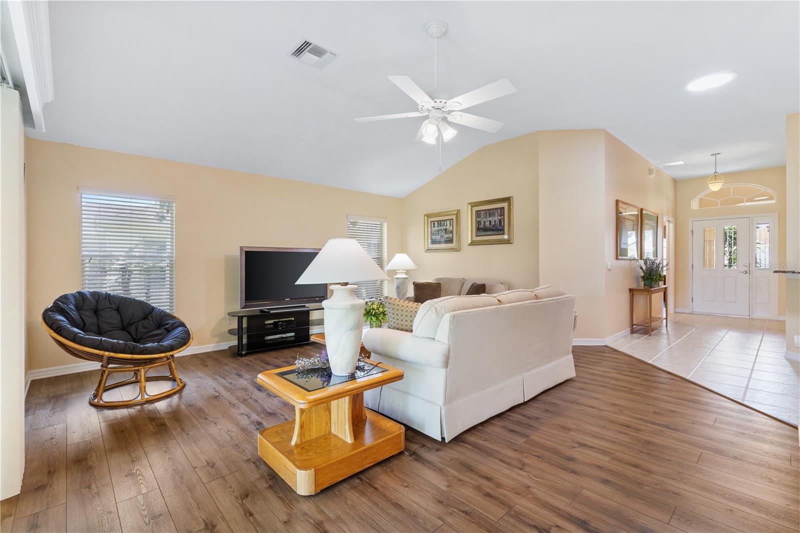 Image 7 of 38 For 16967 84th Colerain Circle