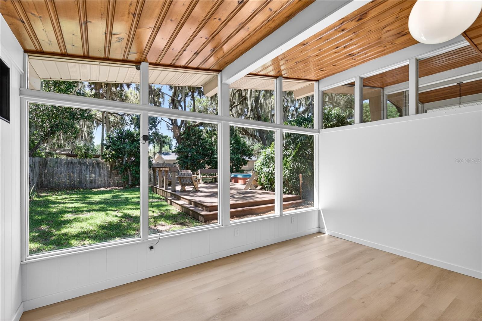 Image 36 of 62 For 719 Nelson Street