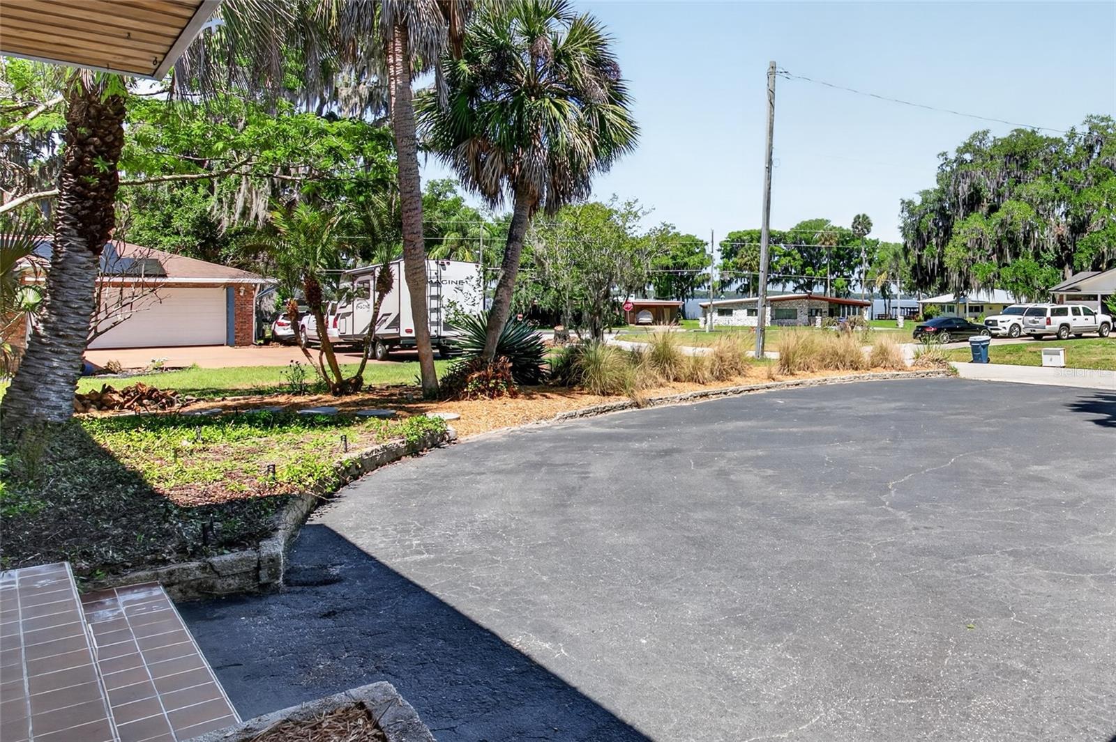 Image 46 of 62 For 719 Nelson Street