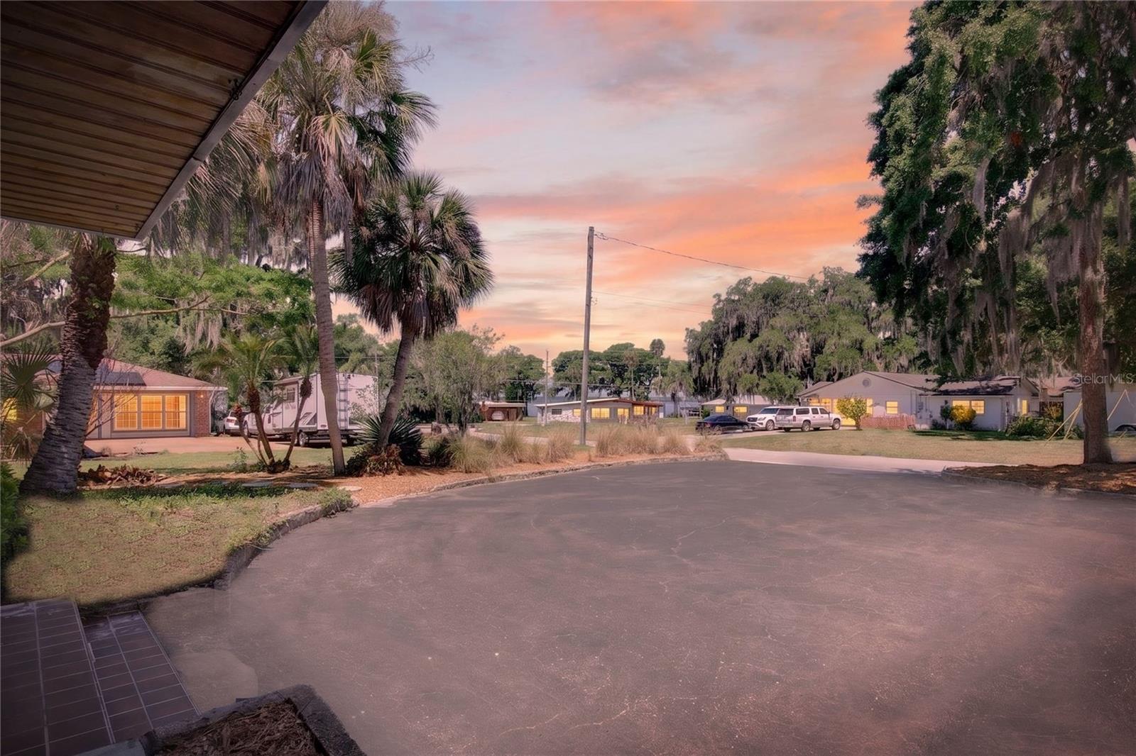 Image 47 of 62 For 719 Nelson Street