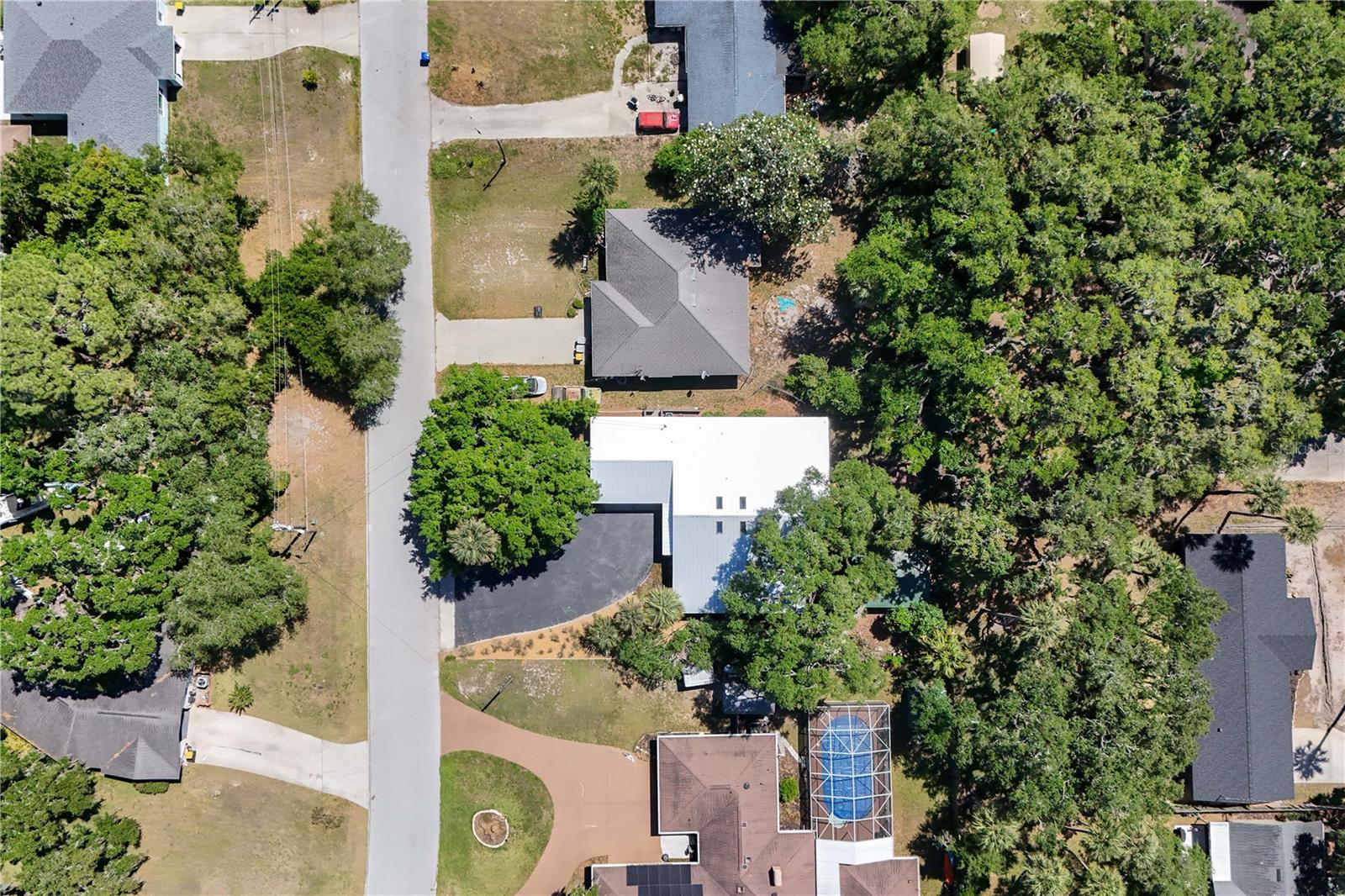 Image 53 of 62 For 719 Nelson Street