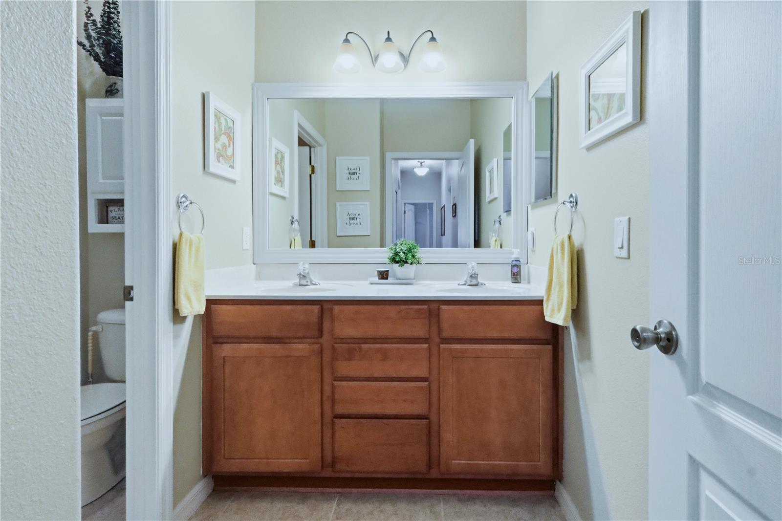 Image 54 of 71 For 12929 Regiment Drive