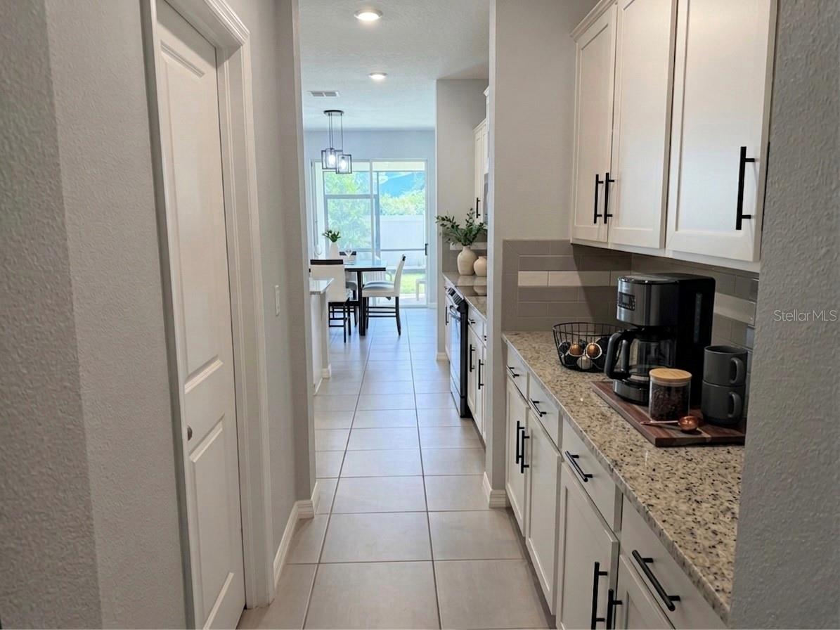 Image 11 of 37 For 16910 Oval Rum Drive