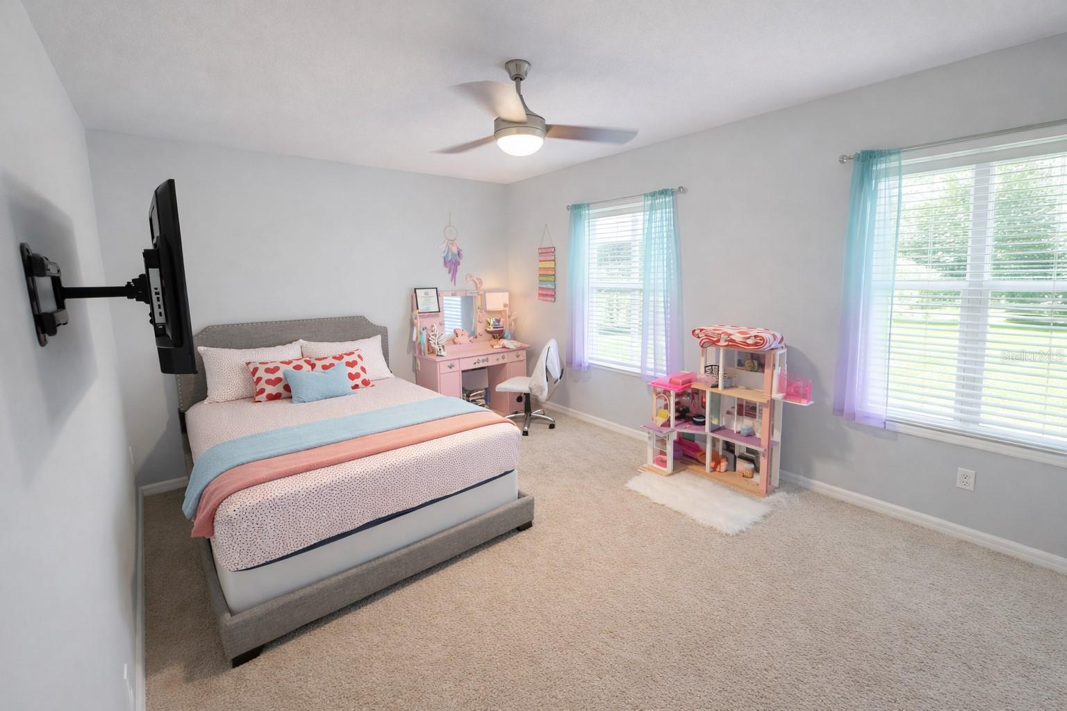 Image 18 of 37 For 16910 Oval Rum Drive