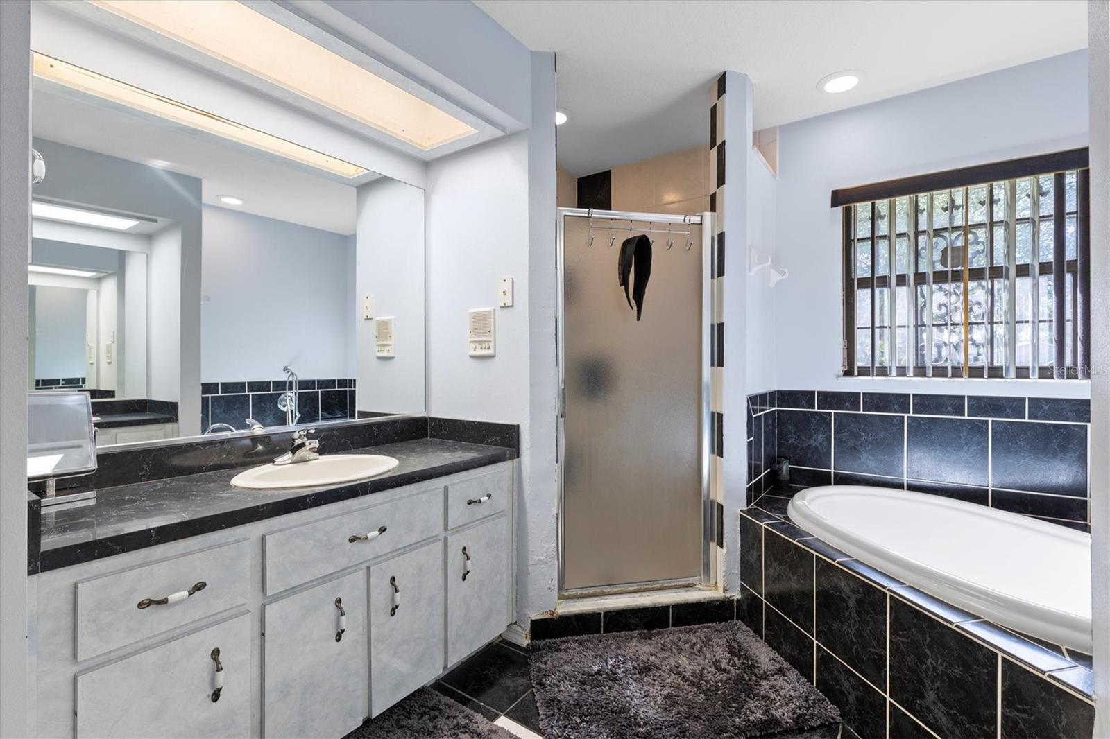 Image 14 of 37 For 7175 County Road 213