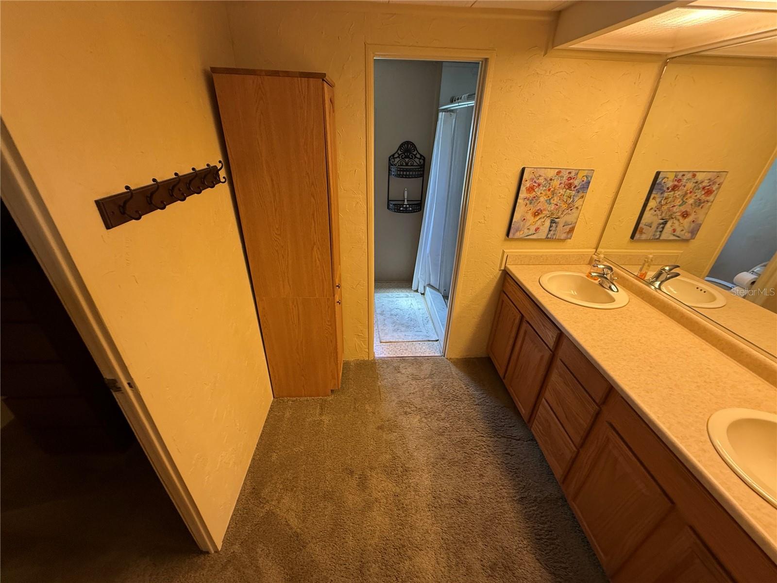 Image 19 of 37 For 9 Bobwhite Road