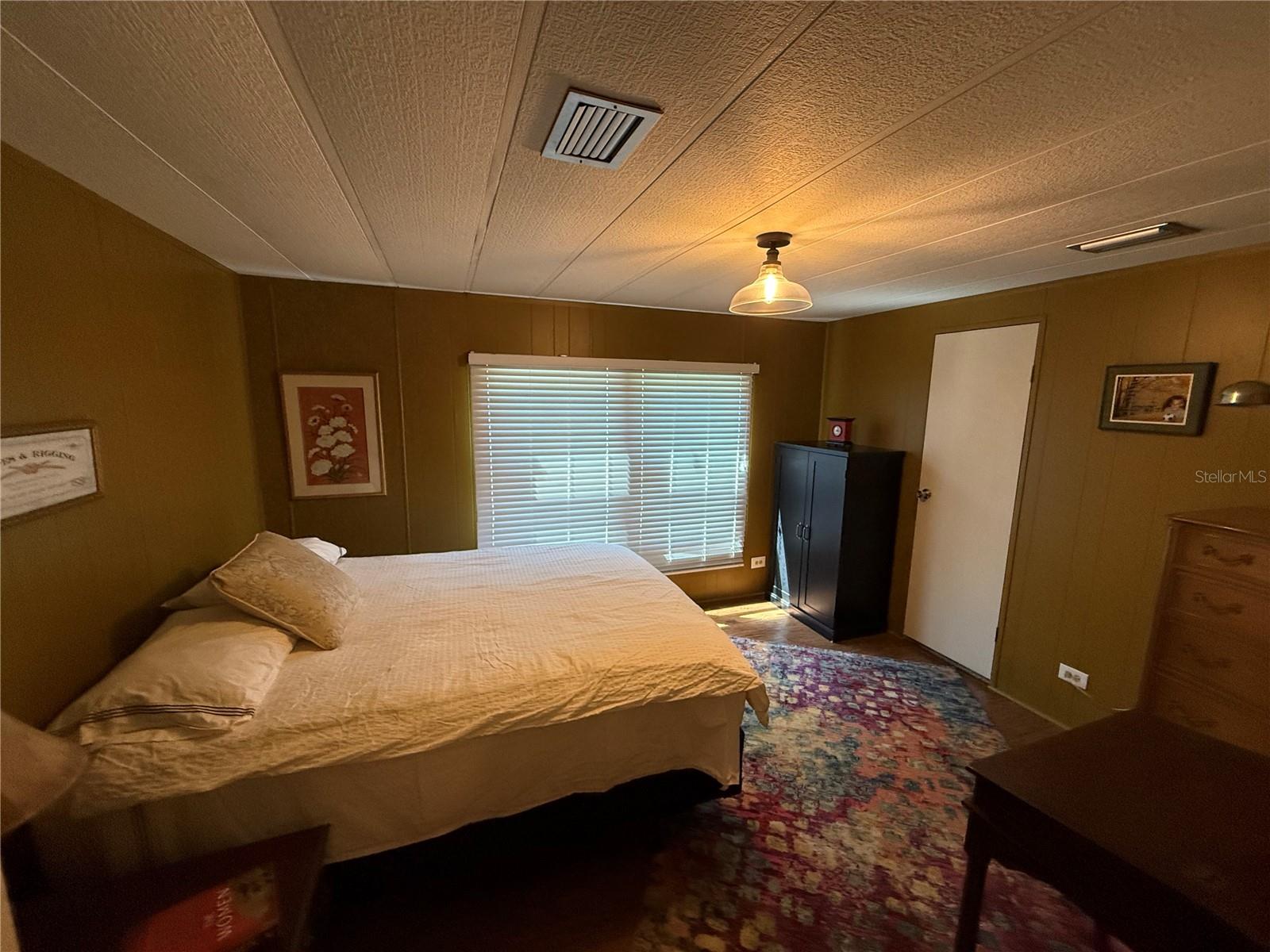 Image 20 of 37 For 9 Bobwhite Road