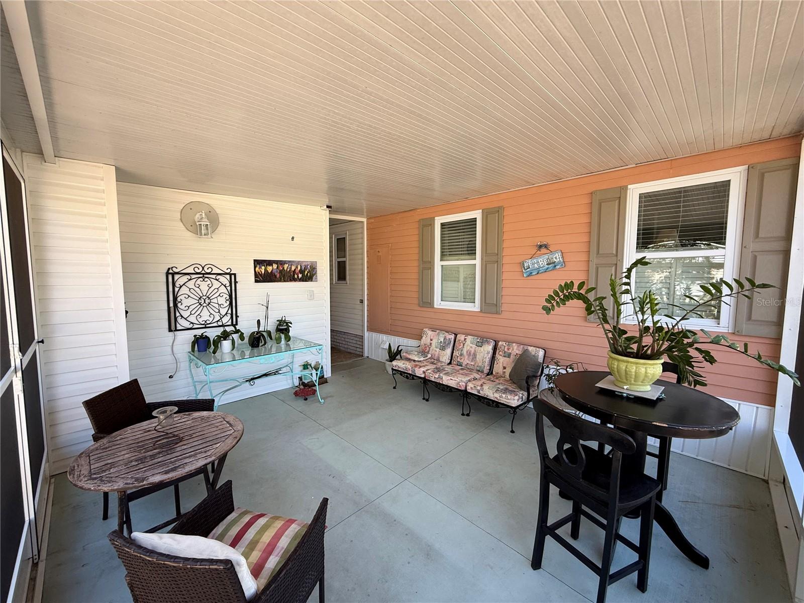 Image 22 of 37 For 9 Bobwhite Road