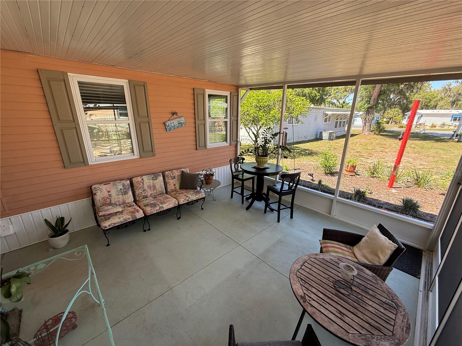 Image 23 of 37 For 9 Bobwhite Road