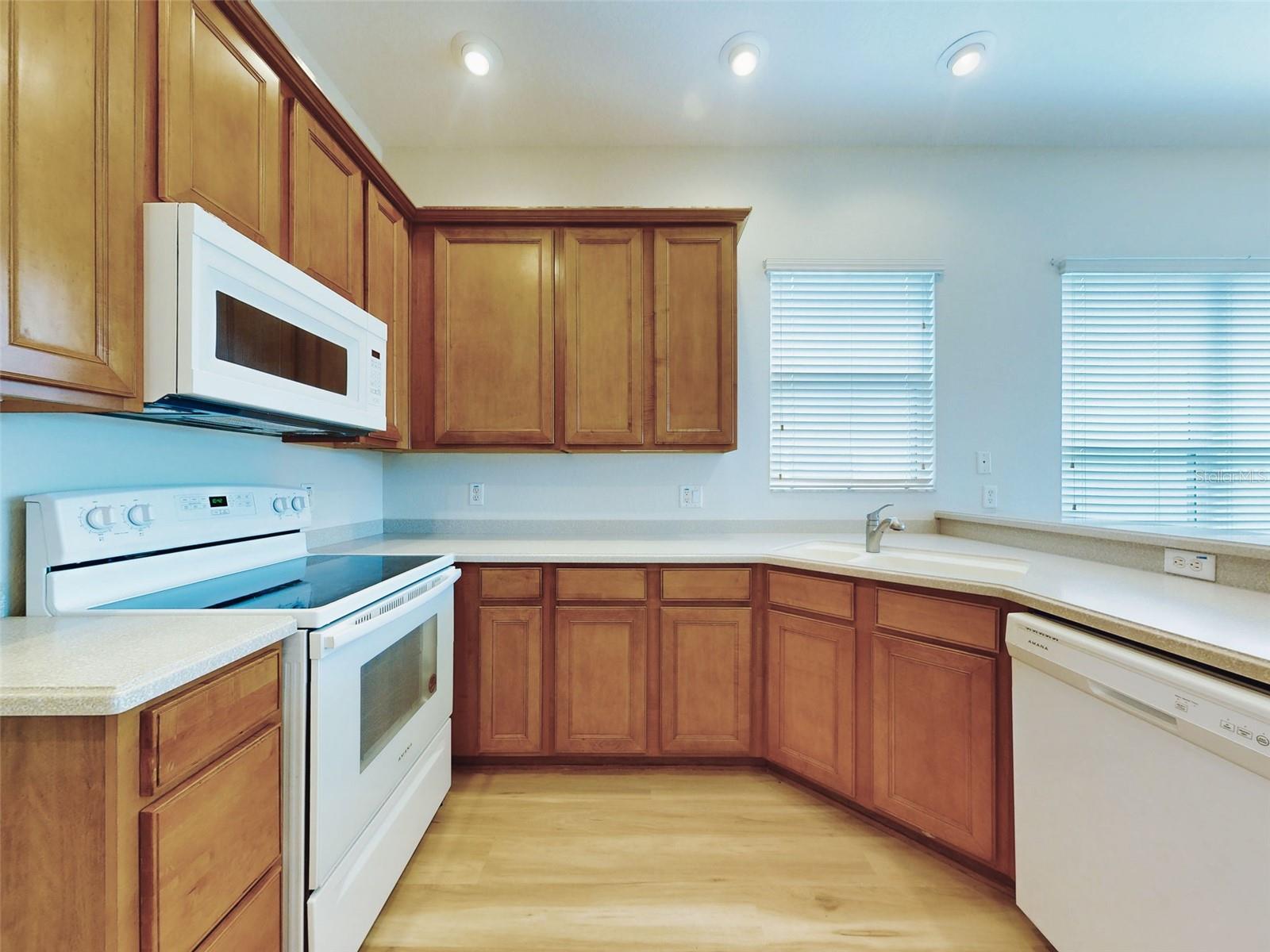 Image 14 of 30 For 12066 176 Loop